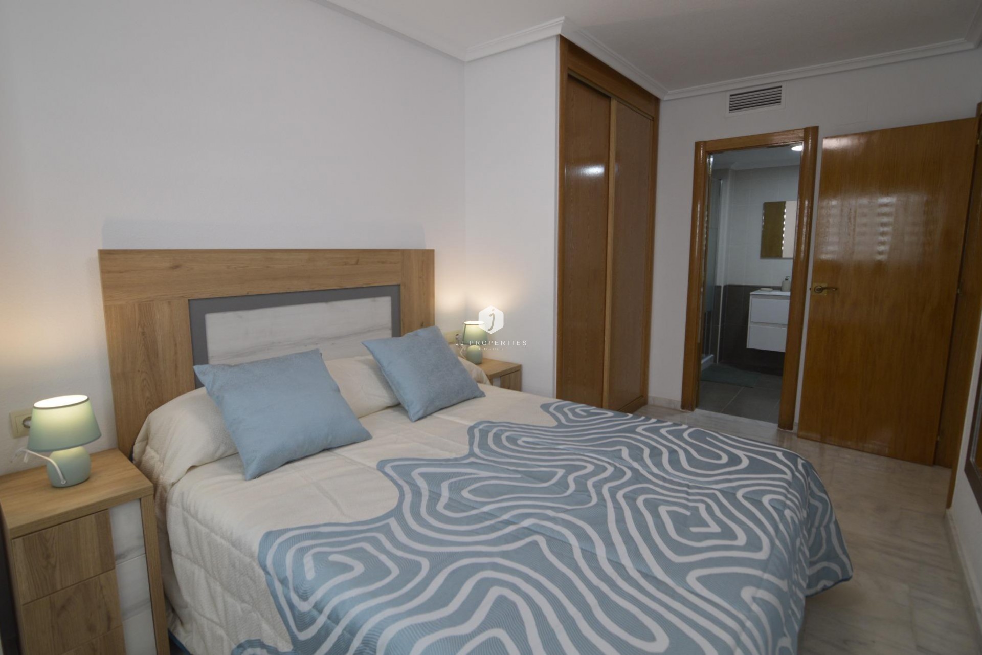 Tweedehands - Appartement / flat -
Torrevieja - Playa del Cura