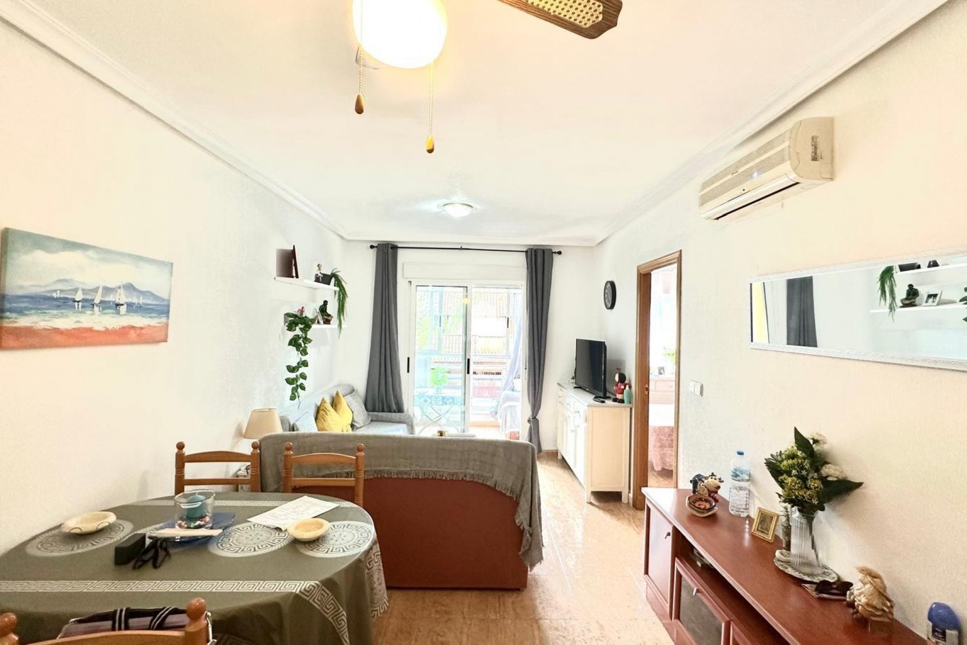 Tweedehands - Appartement / flat -
Torrevieja - Playa del Cura