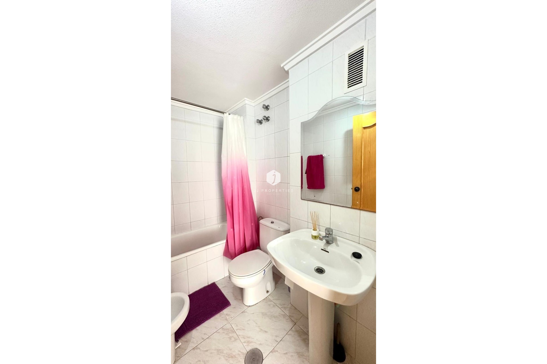 Tweedehands - Appartement / flat -
Torrevieja - Playa del Cura