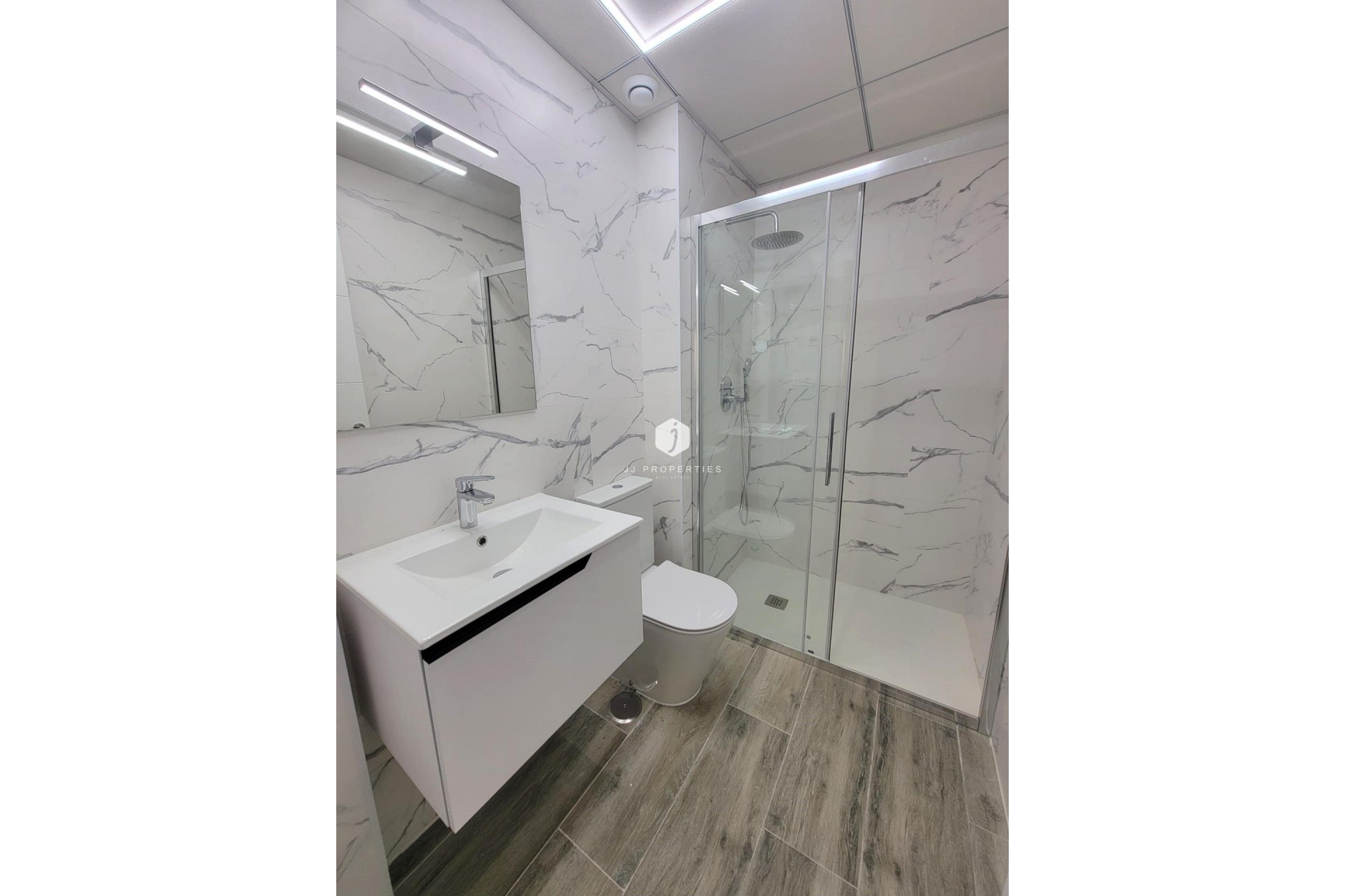 Tweedehands - Appartement / flat -
Torrevieja - Playa del Cura