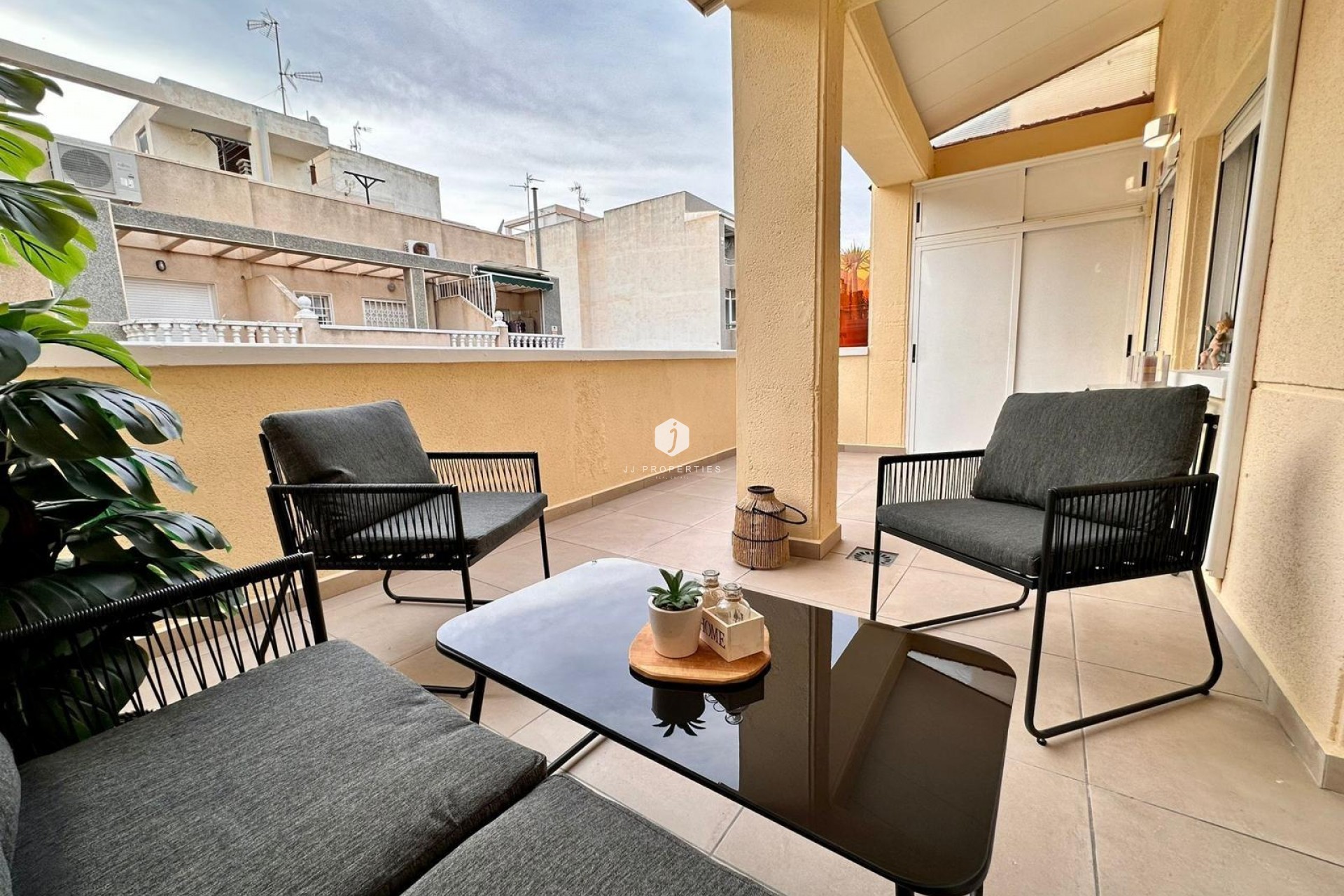 Tweedehands - Appartement / flat -
Torrevieja - Playa del Cura
