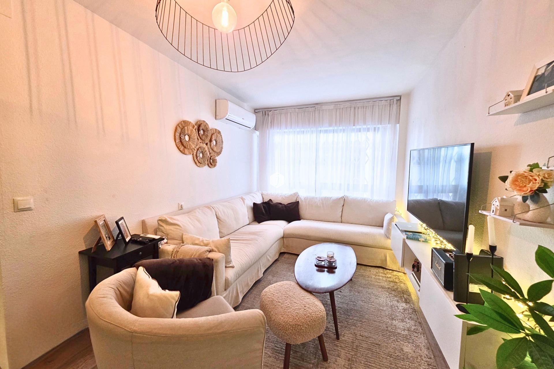 Tweedehands - Appartement / flat -
Torrevieja - Playa del Cura