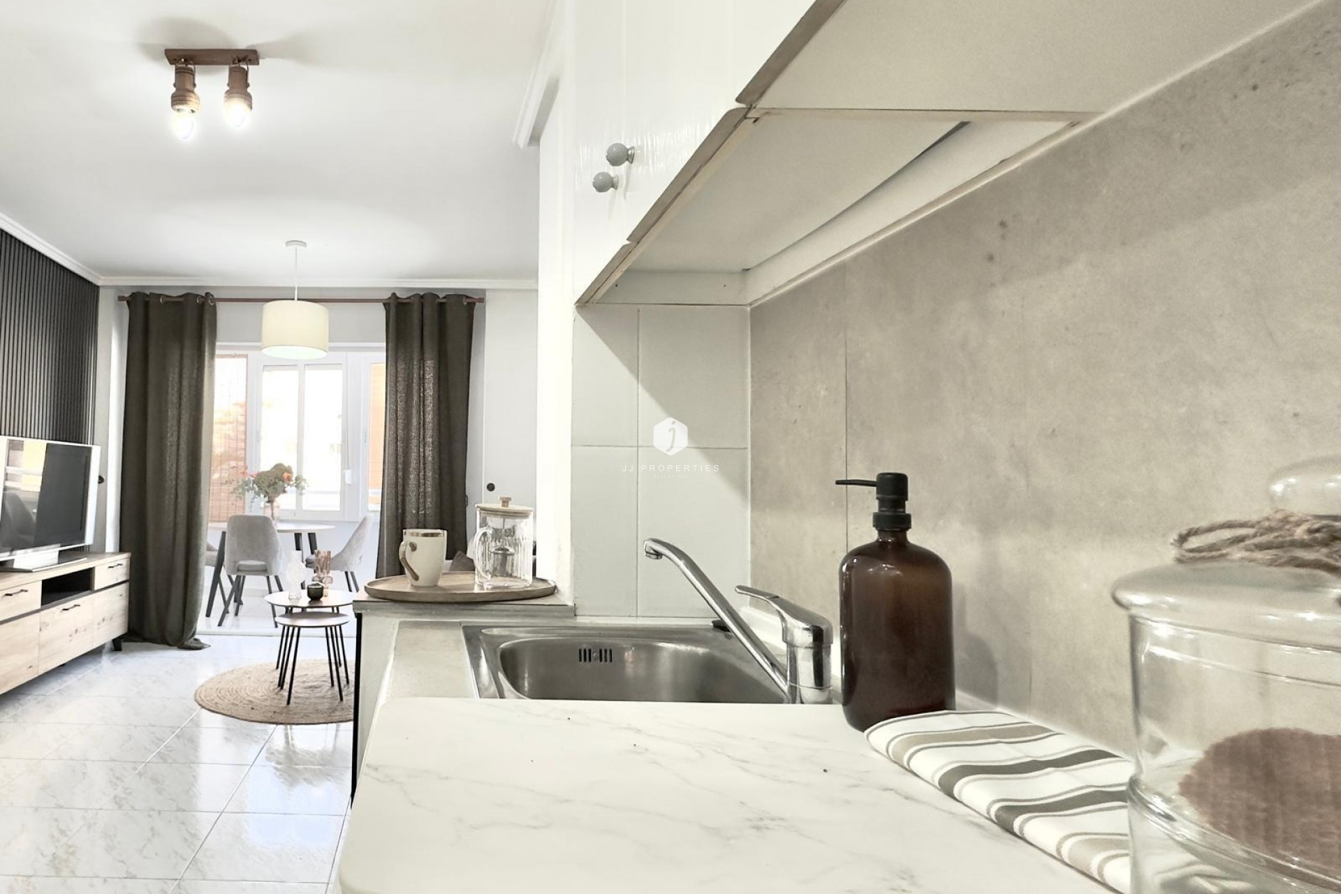 Tweedehands - Appartement / flat -
Torrevieja - Playa del Cura