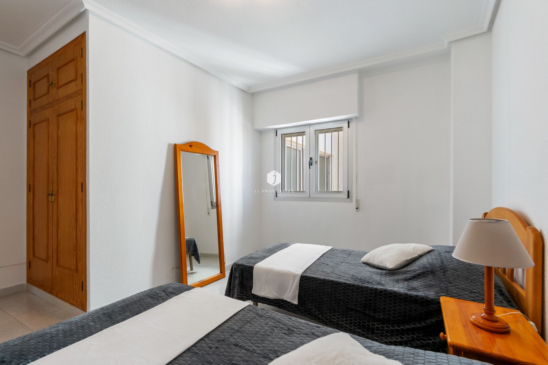 Tweedehands - Appartement / flat -
Torrevieja - Playa del Cura