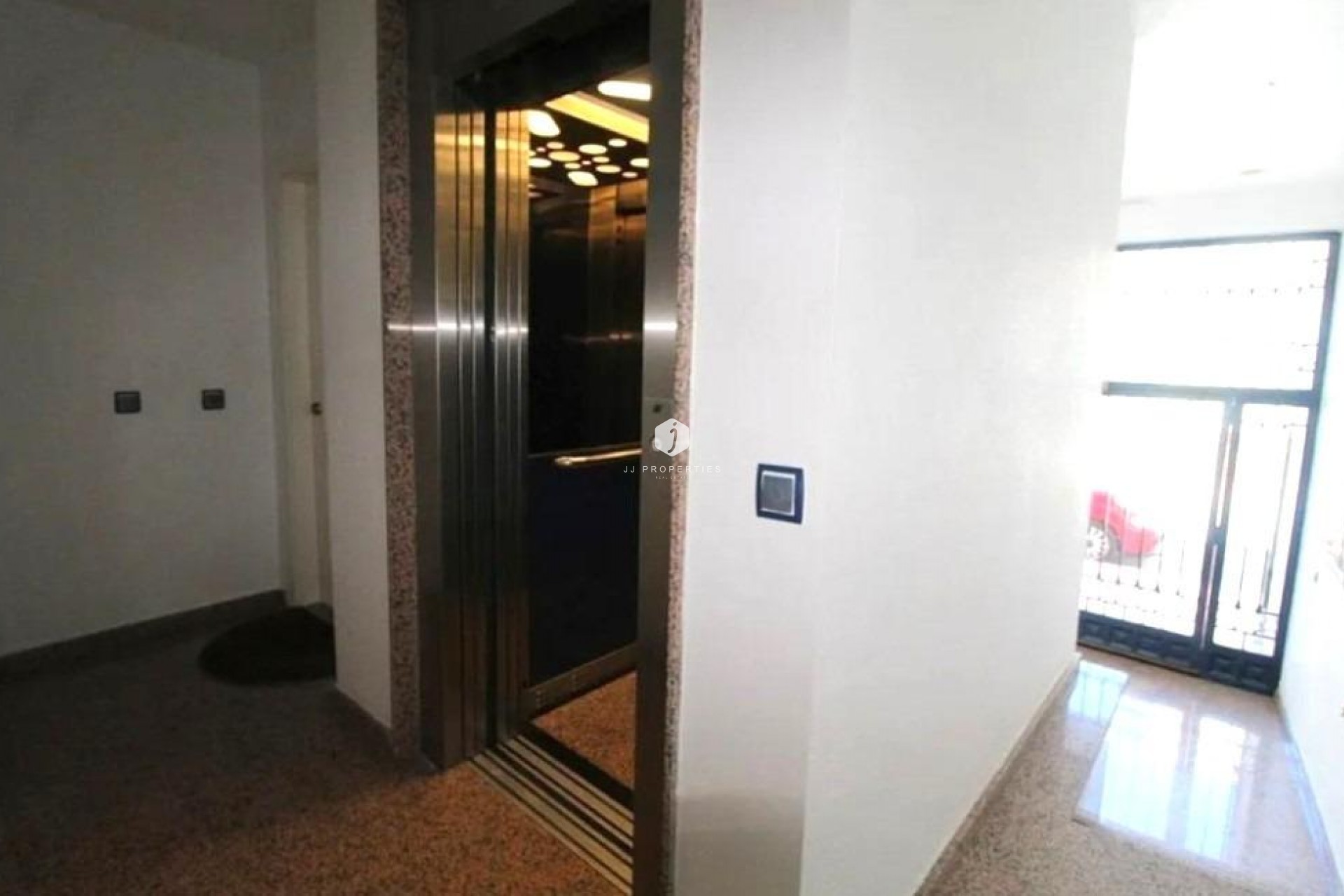 Tweedehands - Appartement / flat -
Torrevieja - Playa del Cura