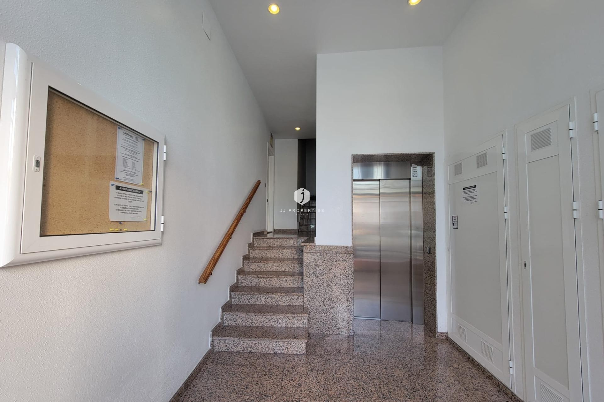 Tweedehands - Appartement / flat -
Torrevieja - Playa del Cura