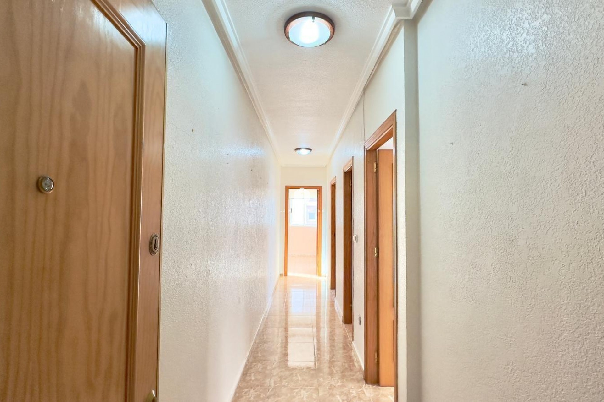 Tweedehands - Appartement / flat -
Torrevieja - Playa del Cura