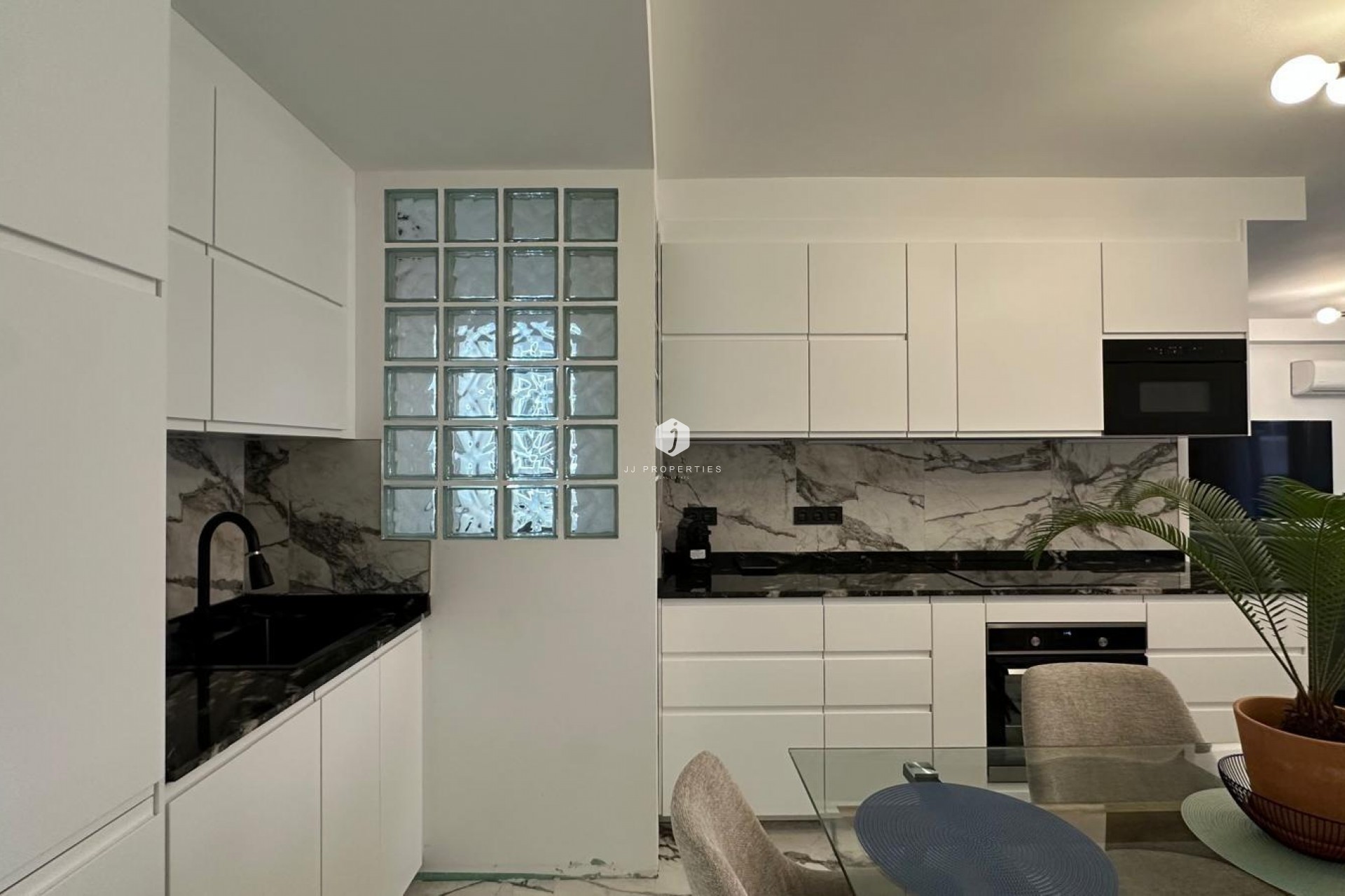 Tweedehands - Appartement / flat -
Torrevieja - Playa del Cura