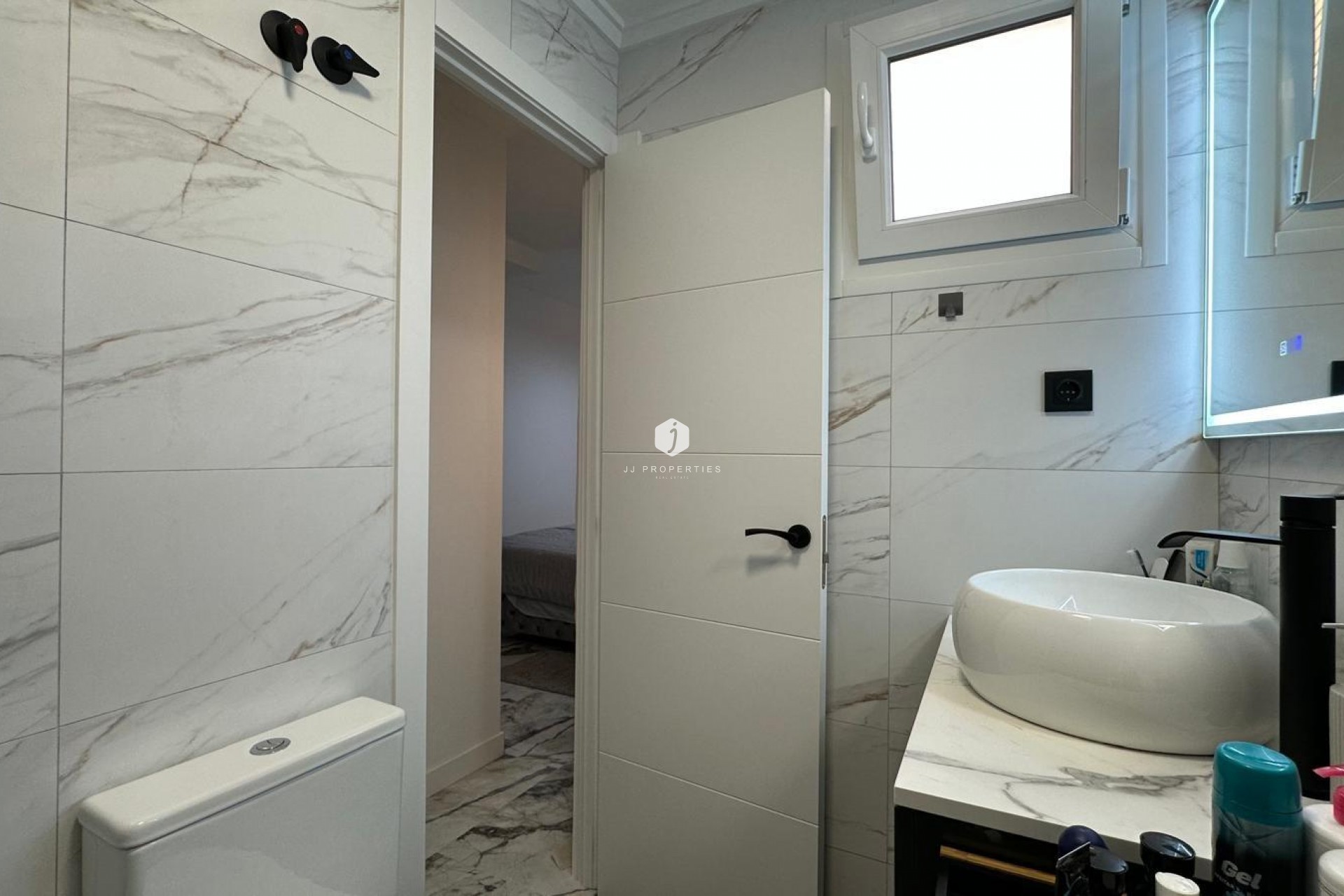 Tweedehands - Appartement / flat -
Torrevieja - Playa del Cura