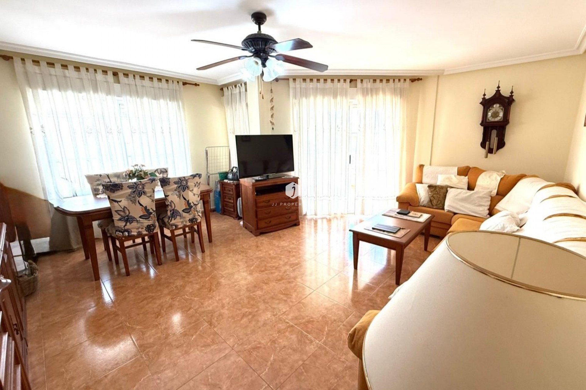 Tweedehands - Appartement / flat -
Torrevieja - Playa del Cura