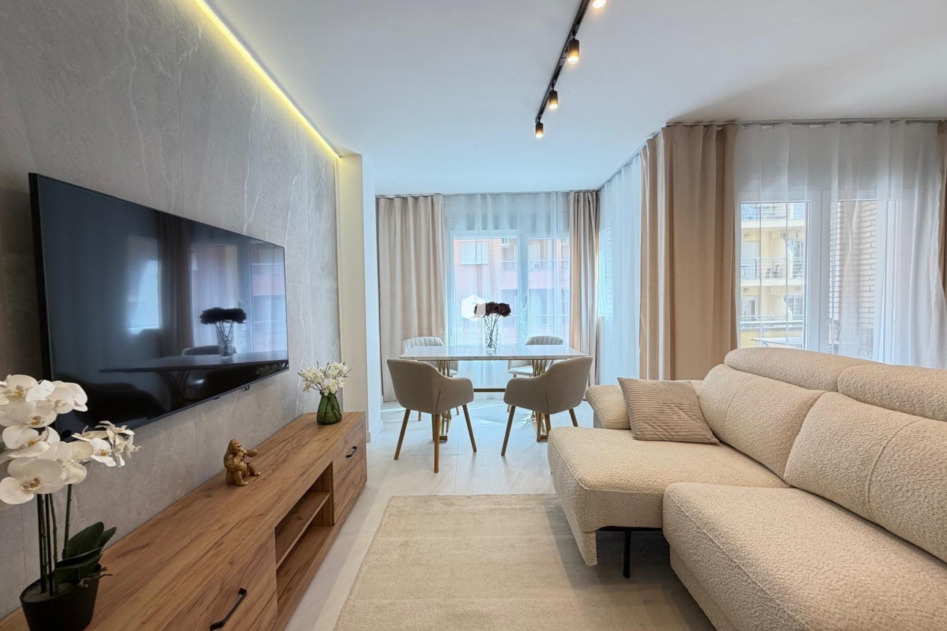 Tweedehands - Appartement / flat -
Torrevieja - Playa del Cura