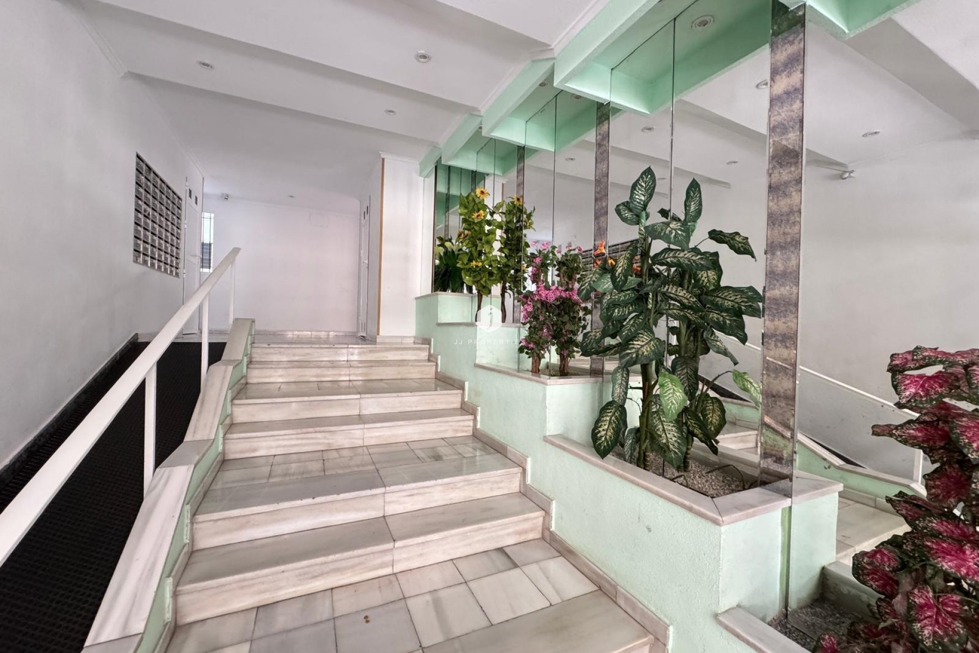 Tweedehands - Appartement / flat -
Torrevieja - Playa del Cura