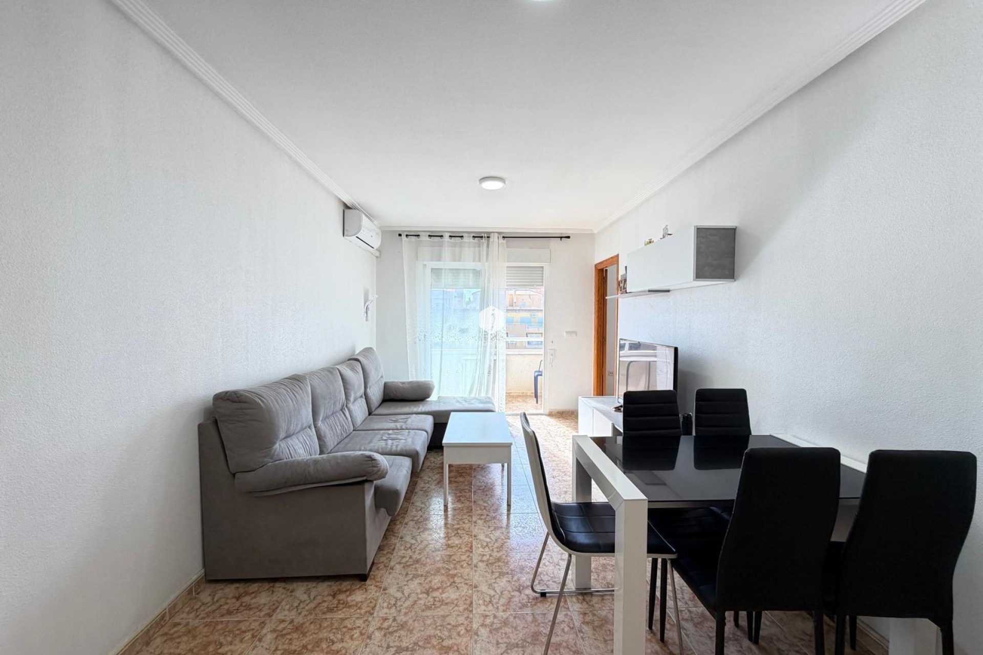 Tweedehands - Appartement / flat -
Torrevieja - Playa del Cura