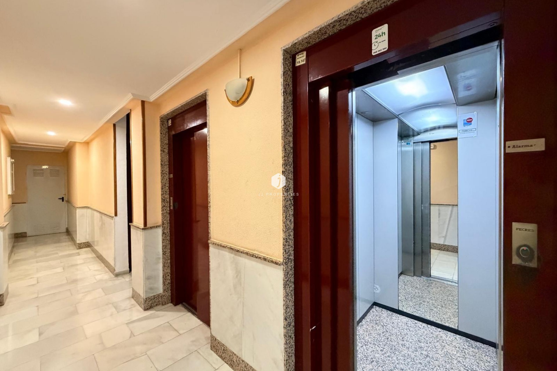 Tweedehands - Appartement / flat -
Torrevieja - Playa del Cura