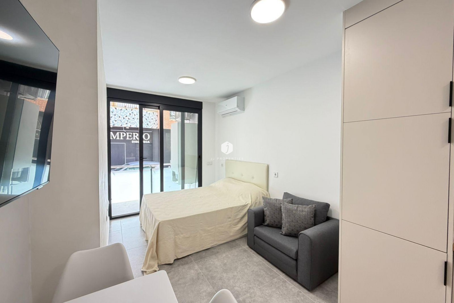 Tweedehands - Appartement / flat -
Torrevieja - Playa del Cura