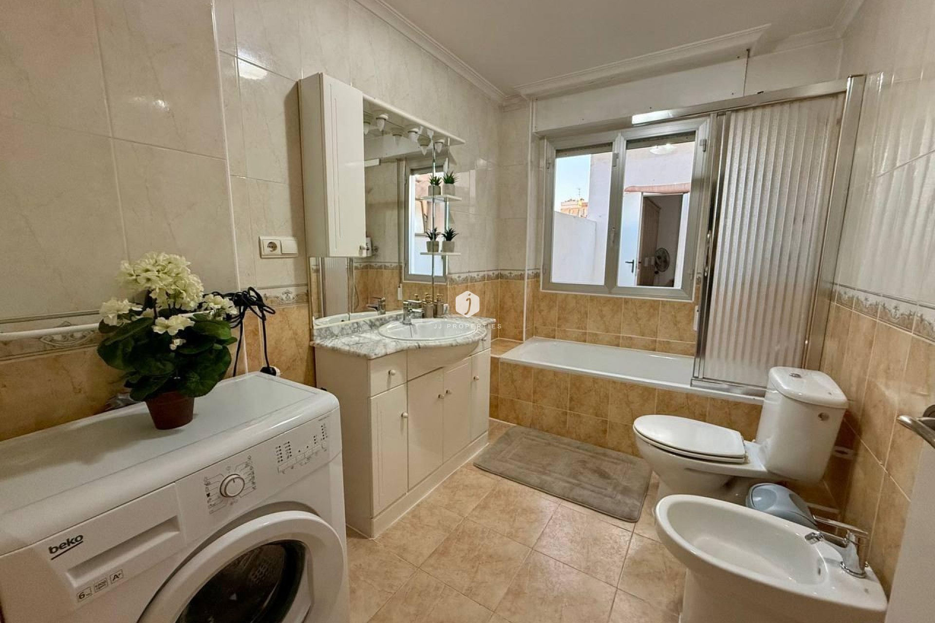 Tweedehands - Appartement / flat -
Torrevieja - Playa del Cura