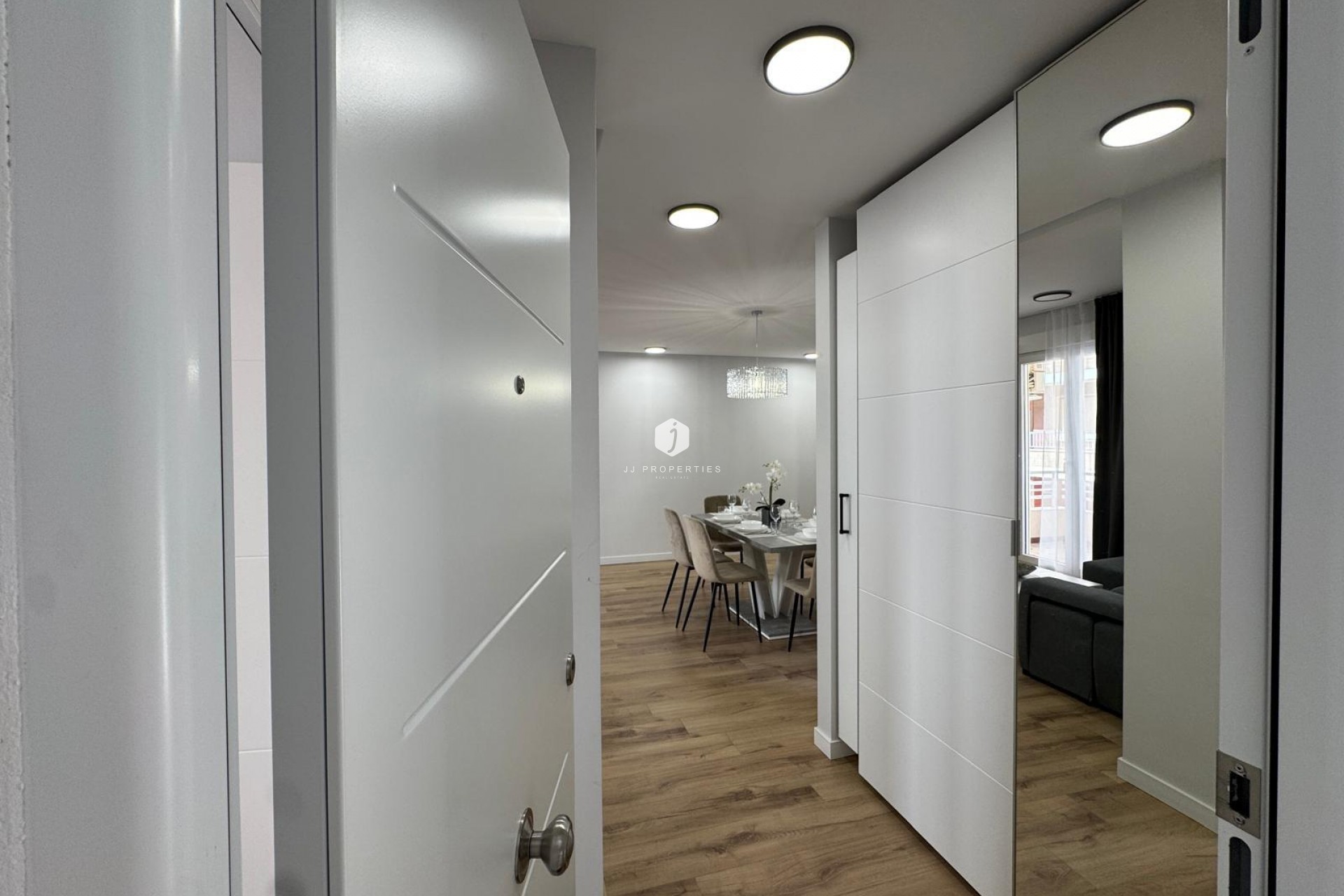 Tweedehands - Appartement / flat -
Torrevieja - Playa del Cura