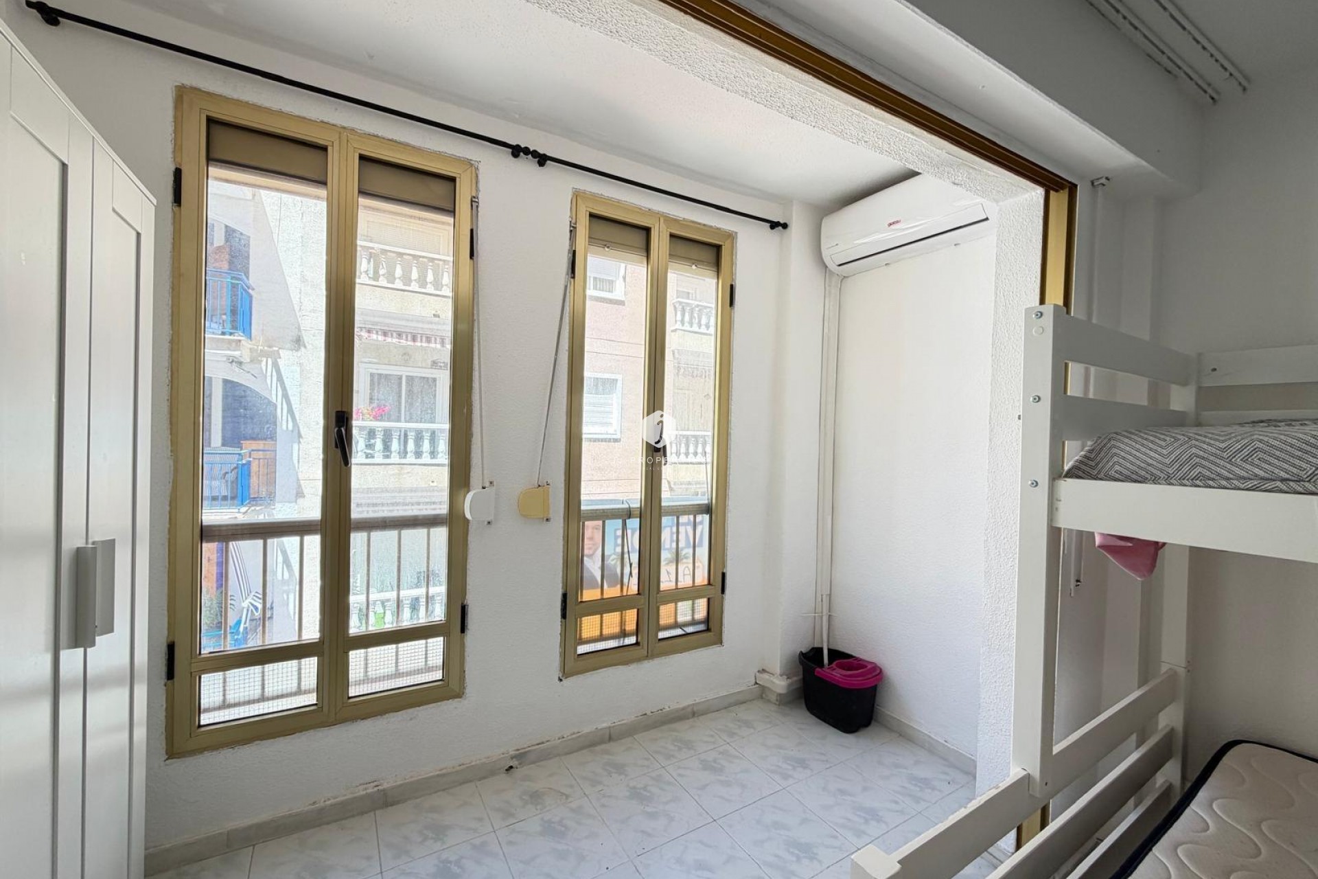 Tweedehands - Appartement / flat -
Torrevieja - Playa del Cura
