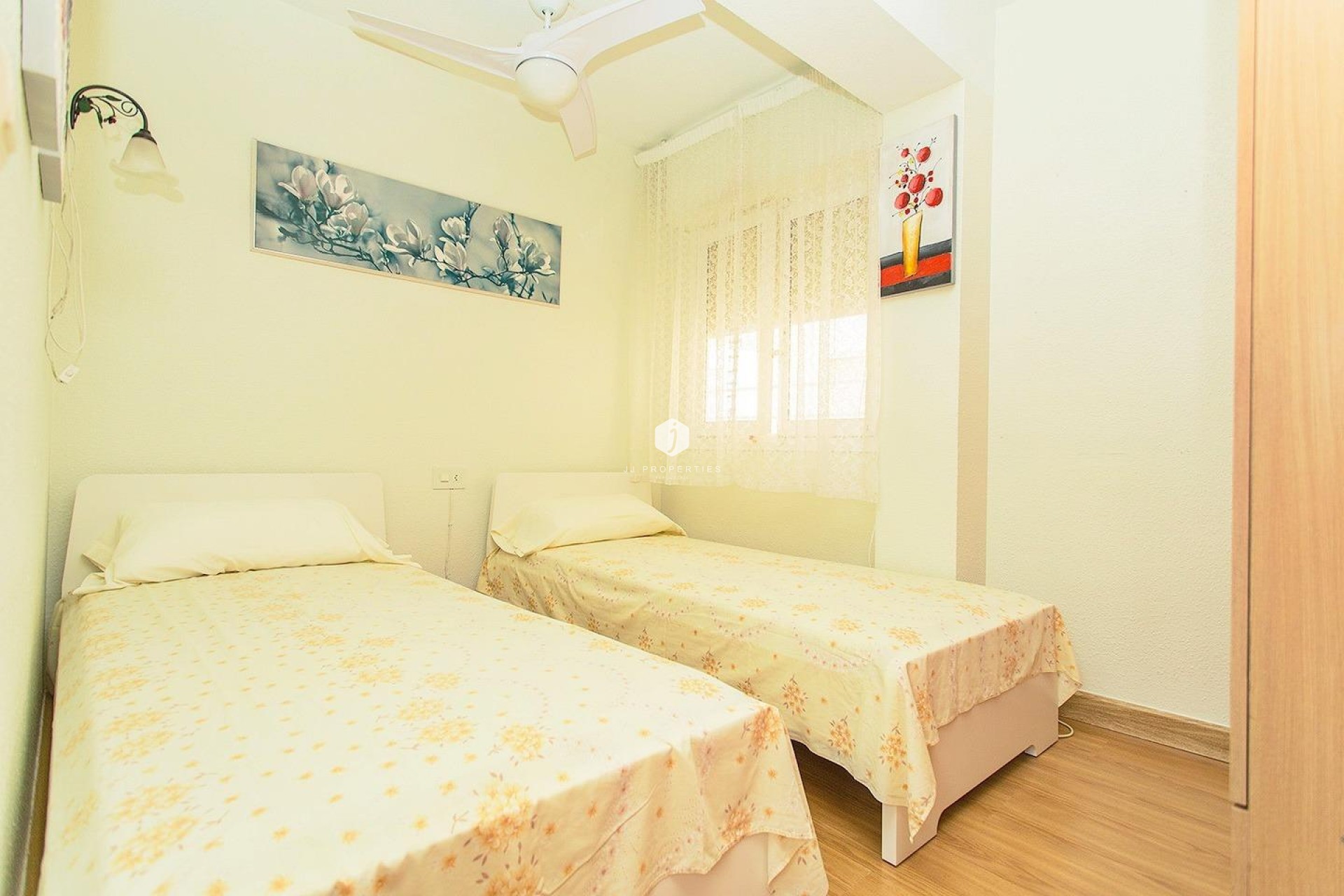 Tweedehands - Appartement / flat -
Torrevieja - Playa del Cura