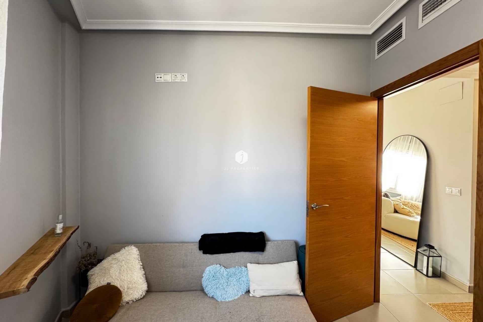 Tweedehands - Appartement / flat -
Torrevieja - Playa del Cura