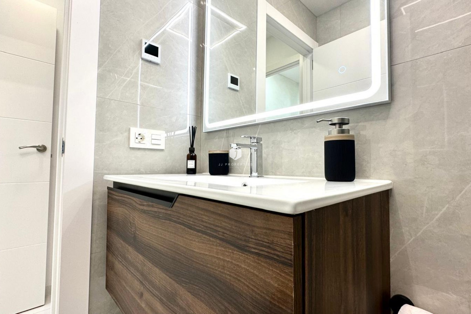 Tweedehands - Appartement / flat -
Torrevieja - Playa del Cura