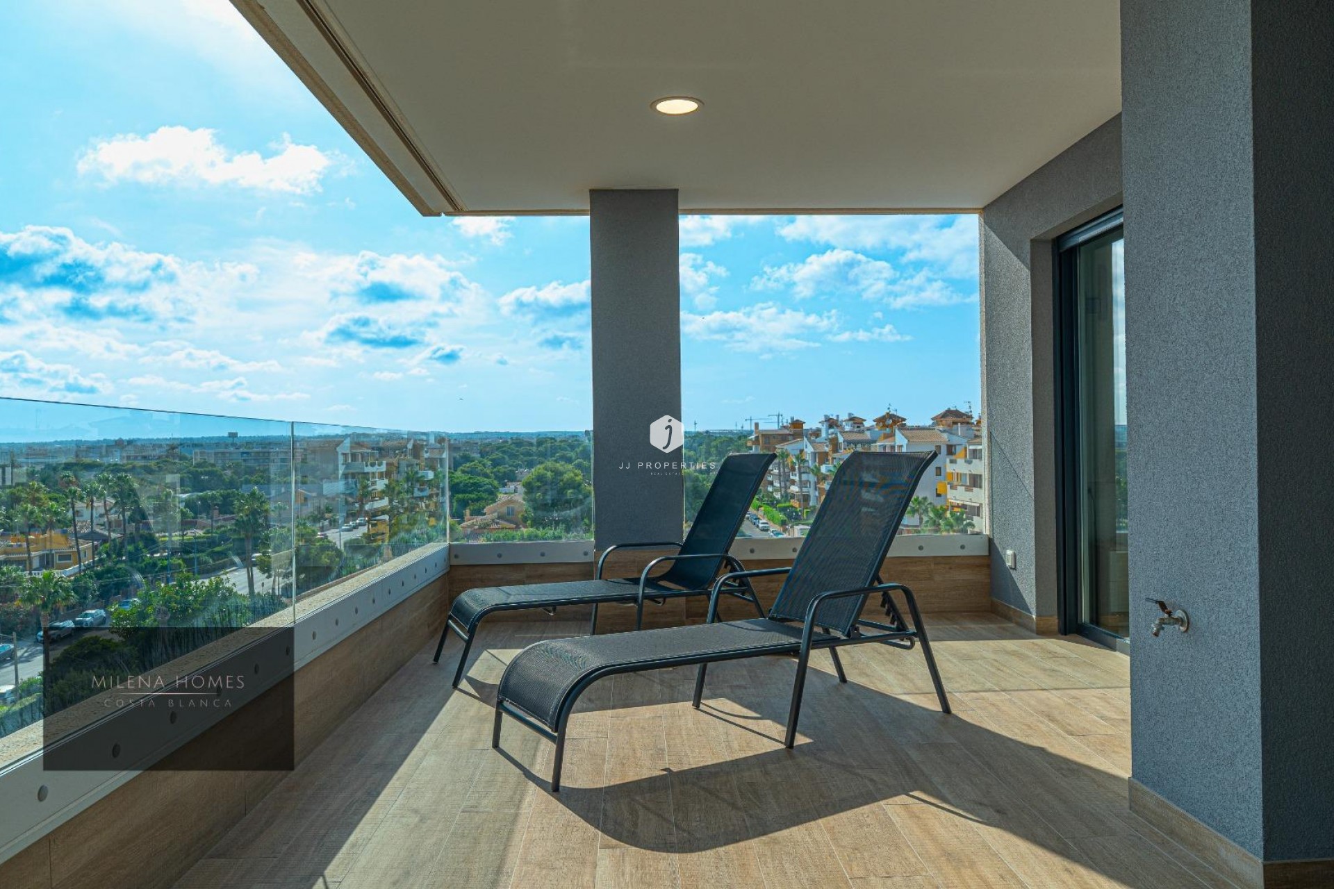 Tweedehands - Appartement / flat -
Torrevieja - Punta prima