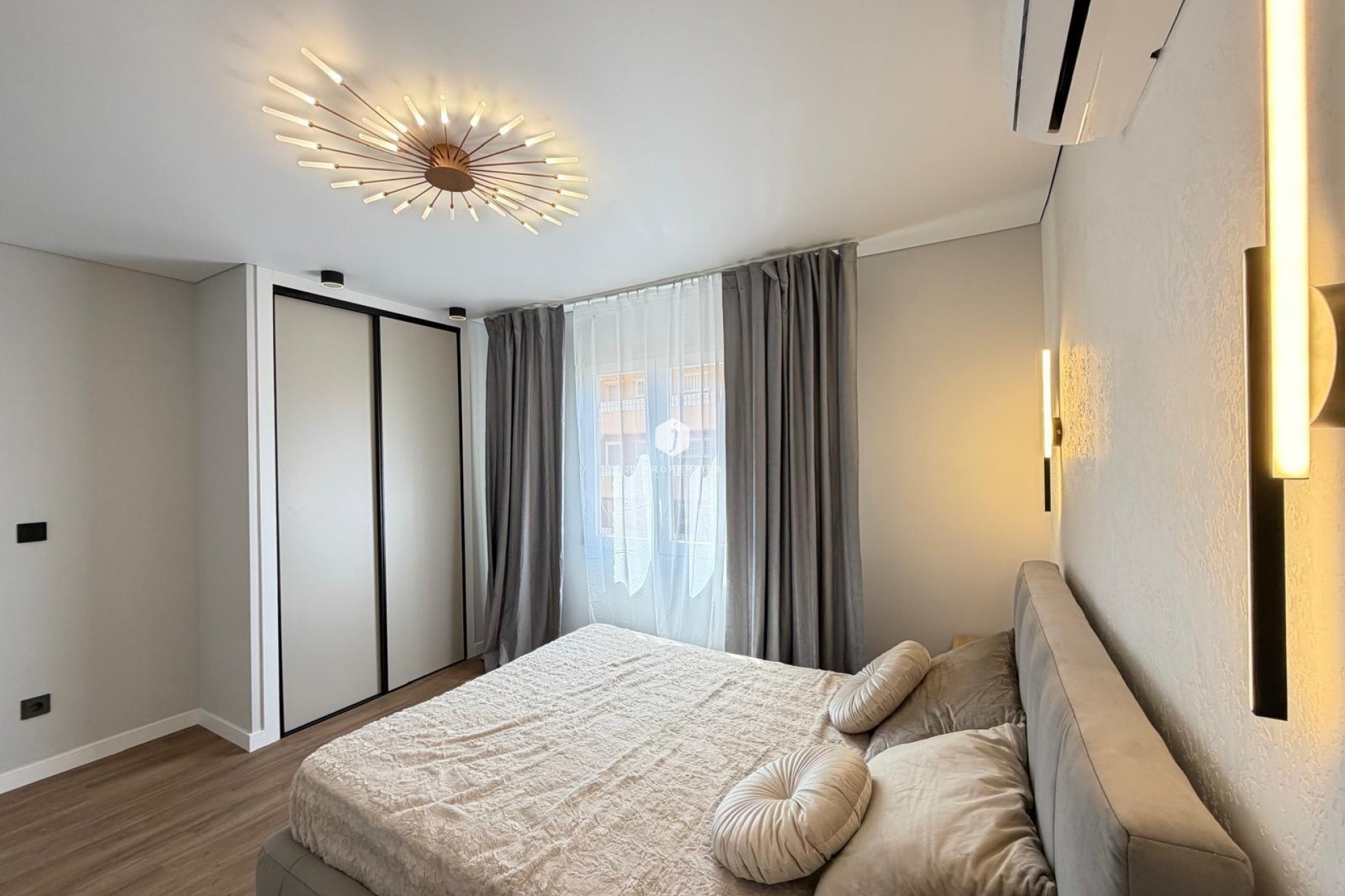 Tweedehands - Appartement / flat -
Torrevieja - Punta prima