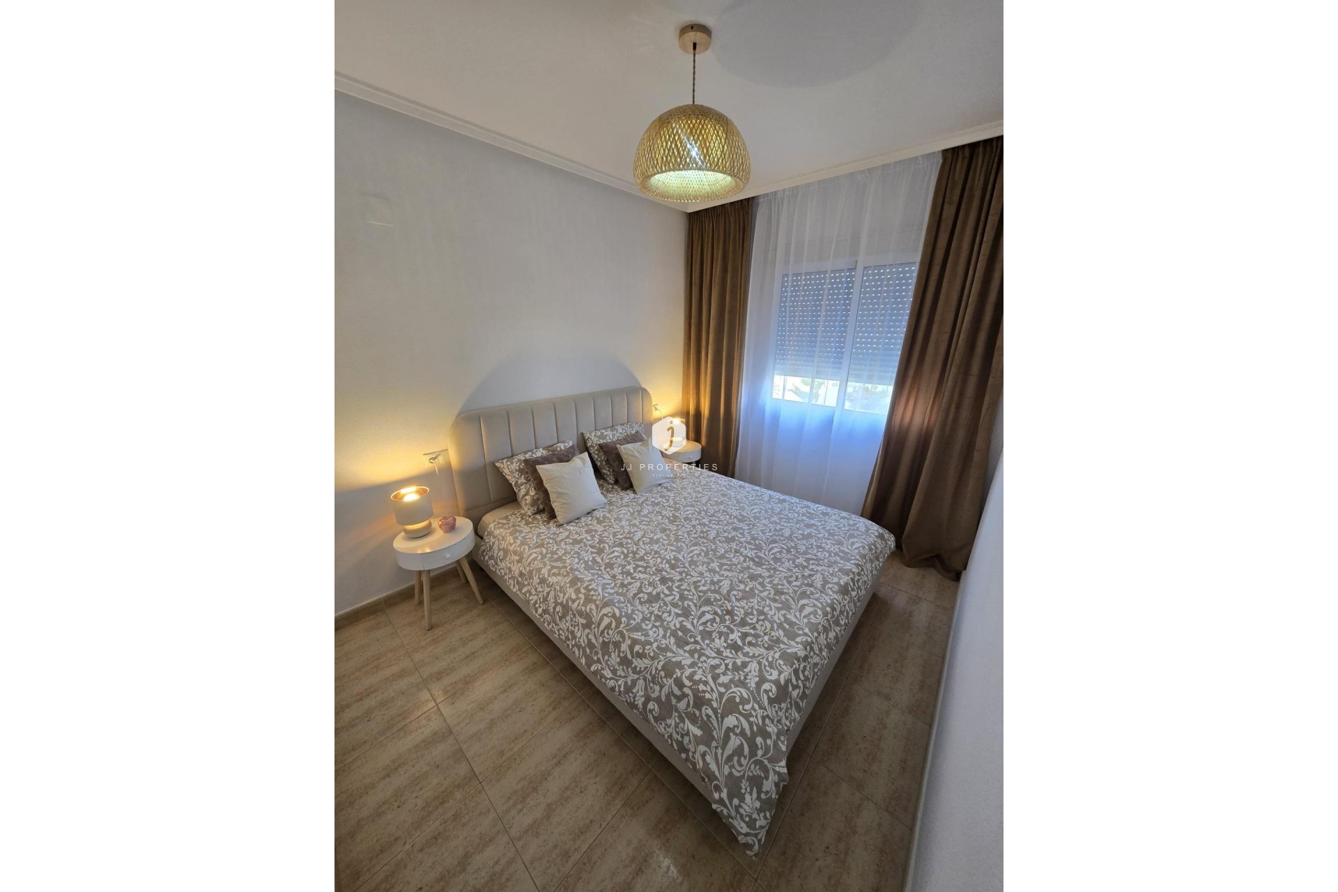 Tweedehands - Appartement / flat -
Torrevieja - Torreblanca