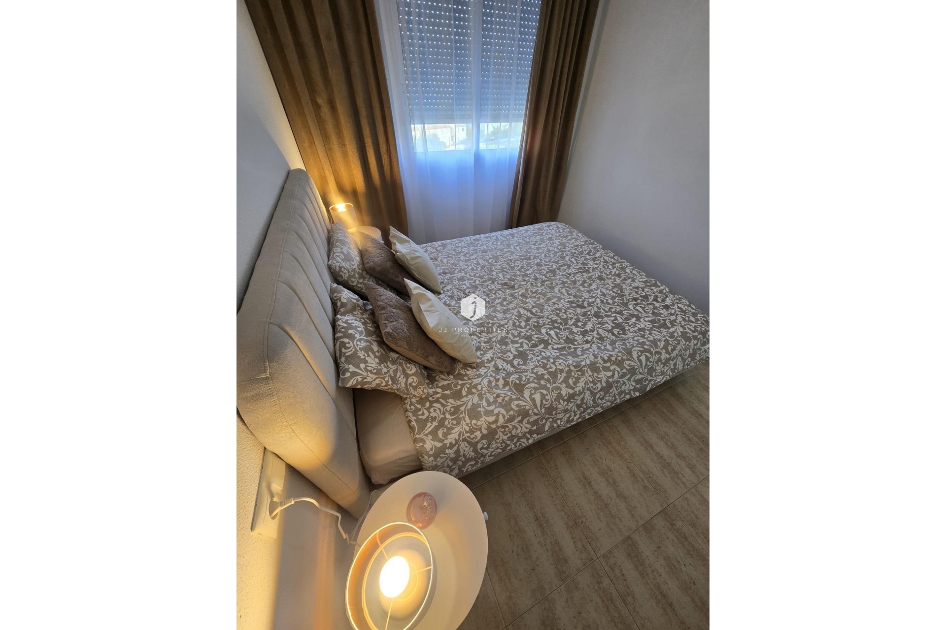 Tweedehands - Appartement / flat -
Torrevieja - Torreblanca