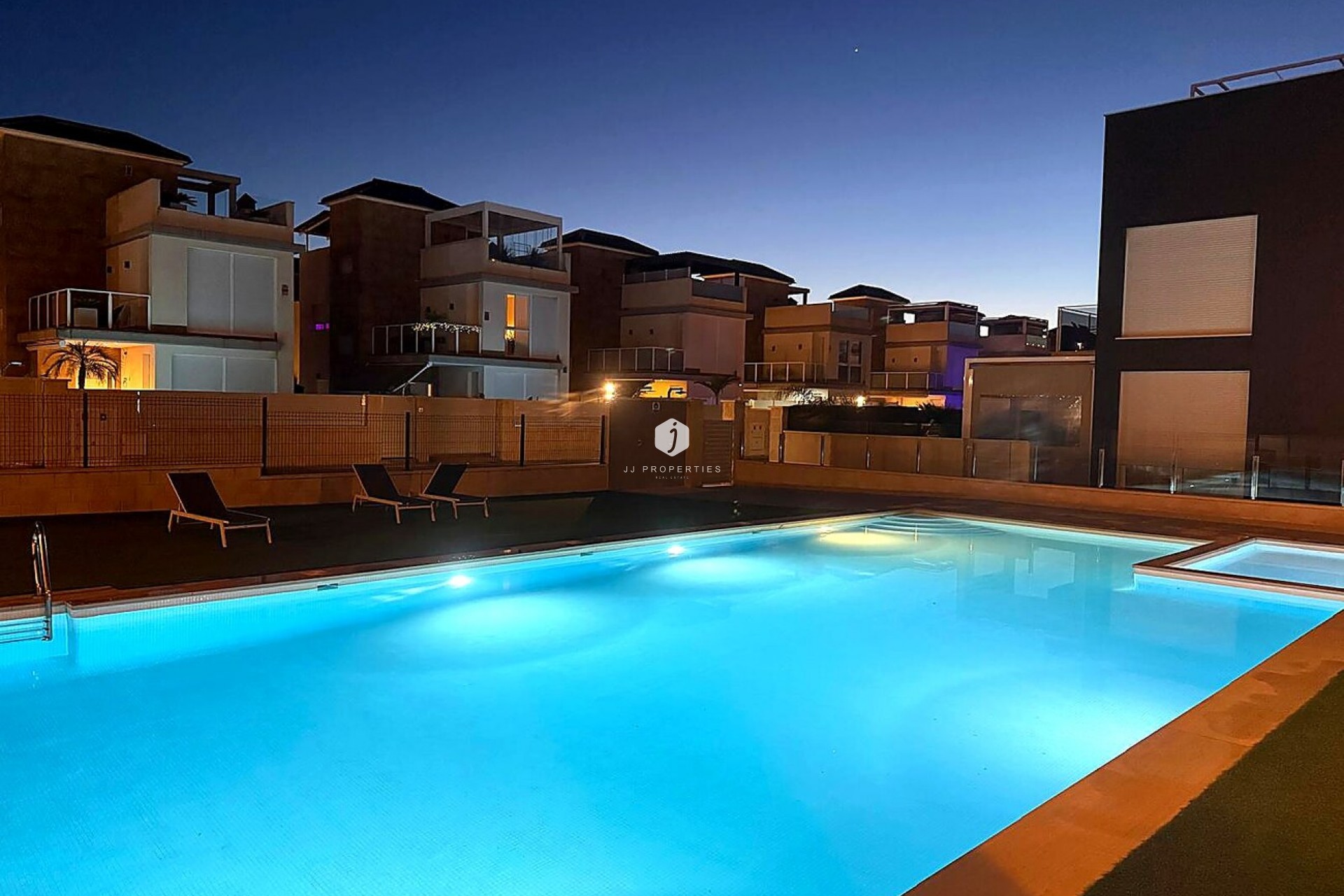 Tweedehands - Appartement / flat -
Torrevieja - Torreta Florida