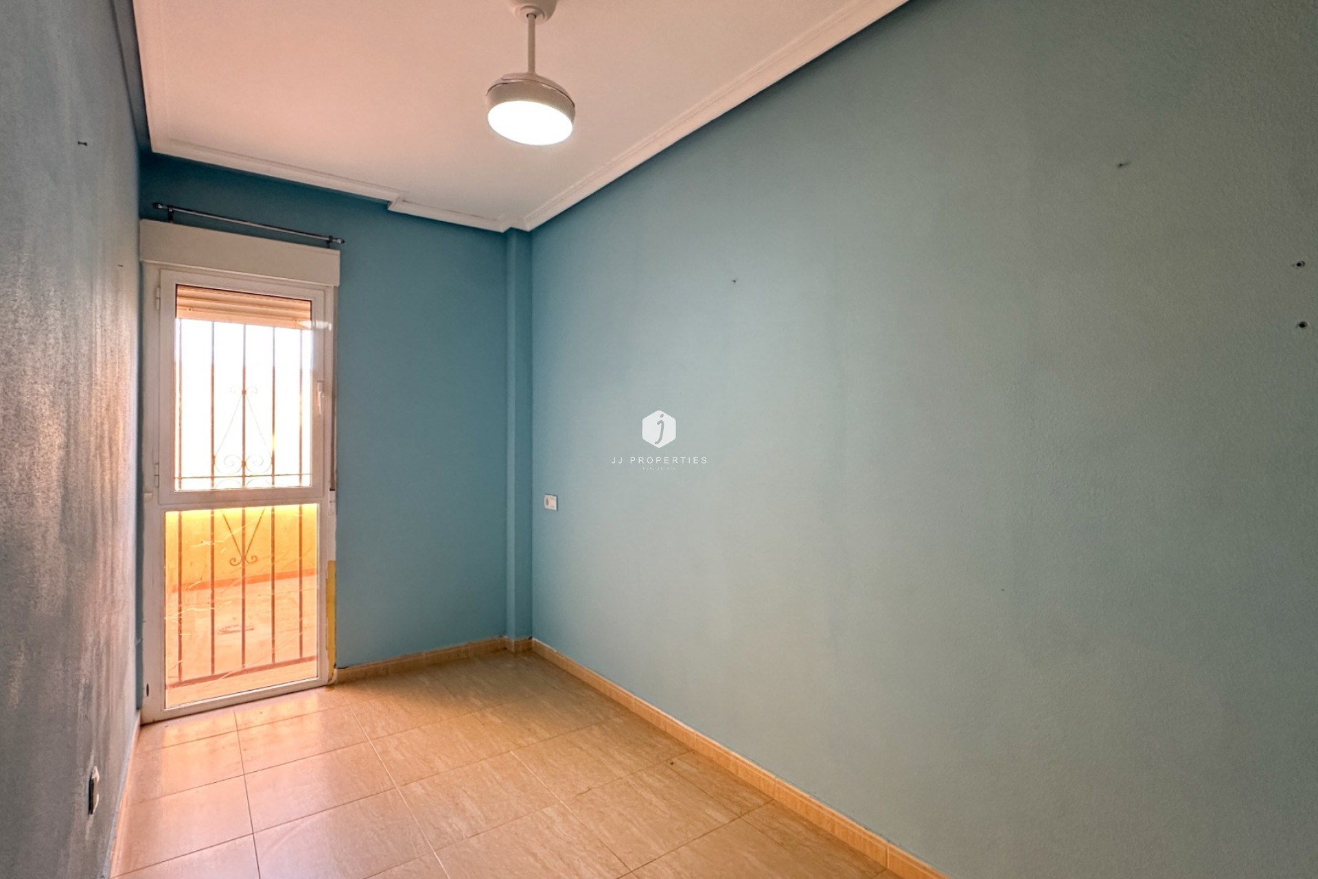 Tweedehands - Bungalow -
Daya Nueva - Costa Blanca