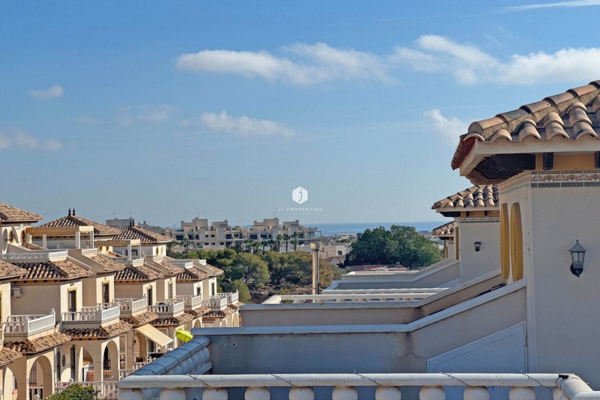 Tweedehands - Bungalow -
Lomas de Caboroig - Costa Blanca
