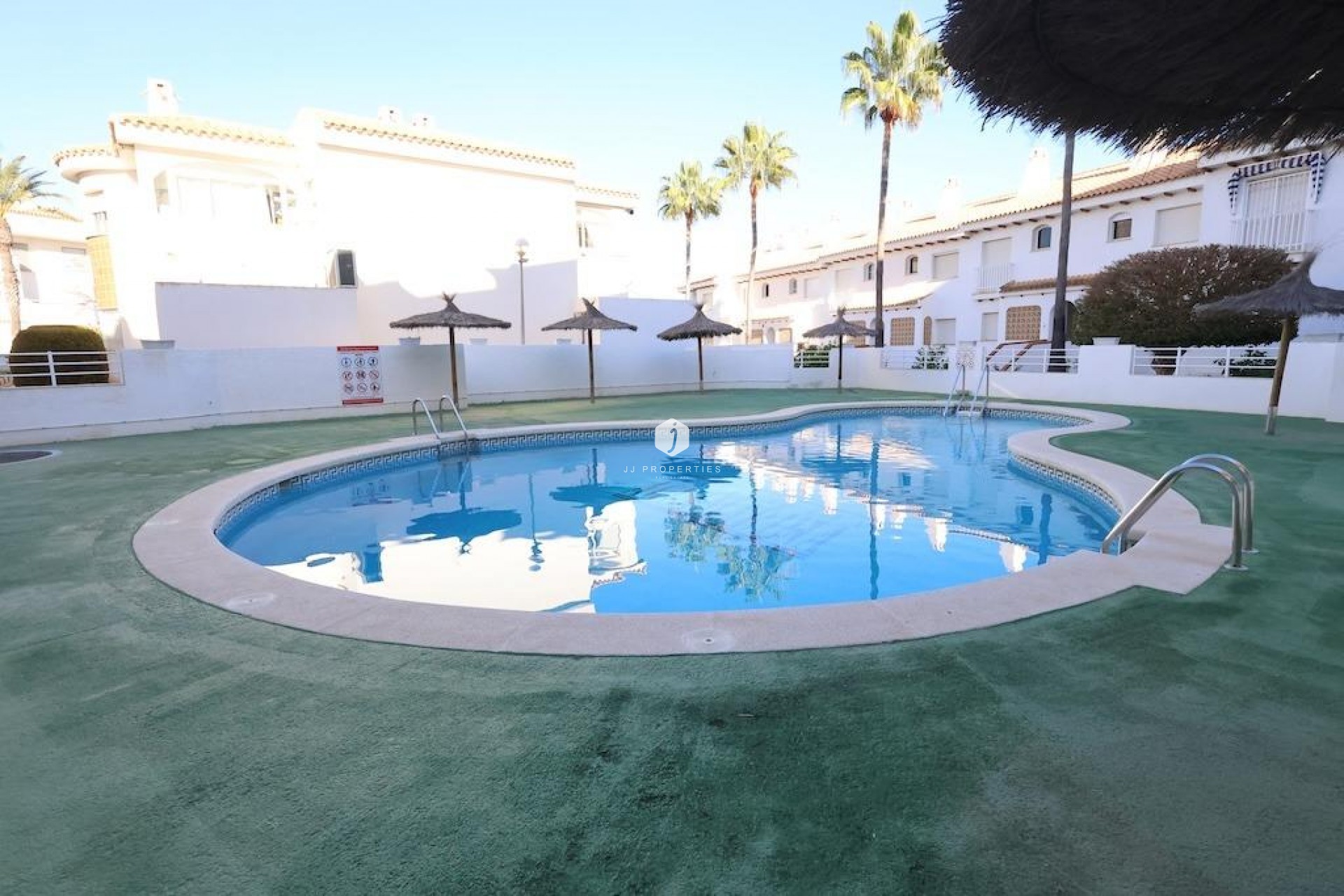 Tweedehands - Bungalow -
Orihuela Costa - Costa Blanca