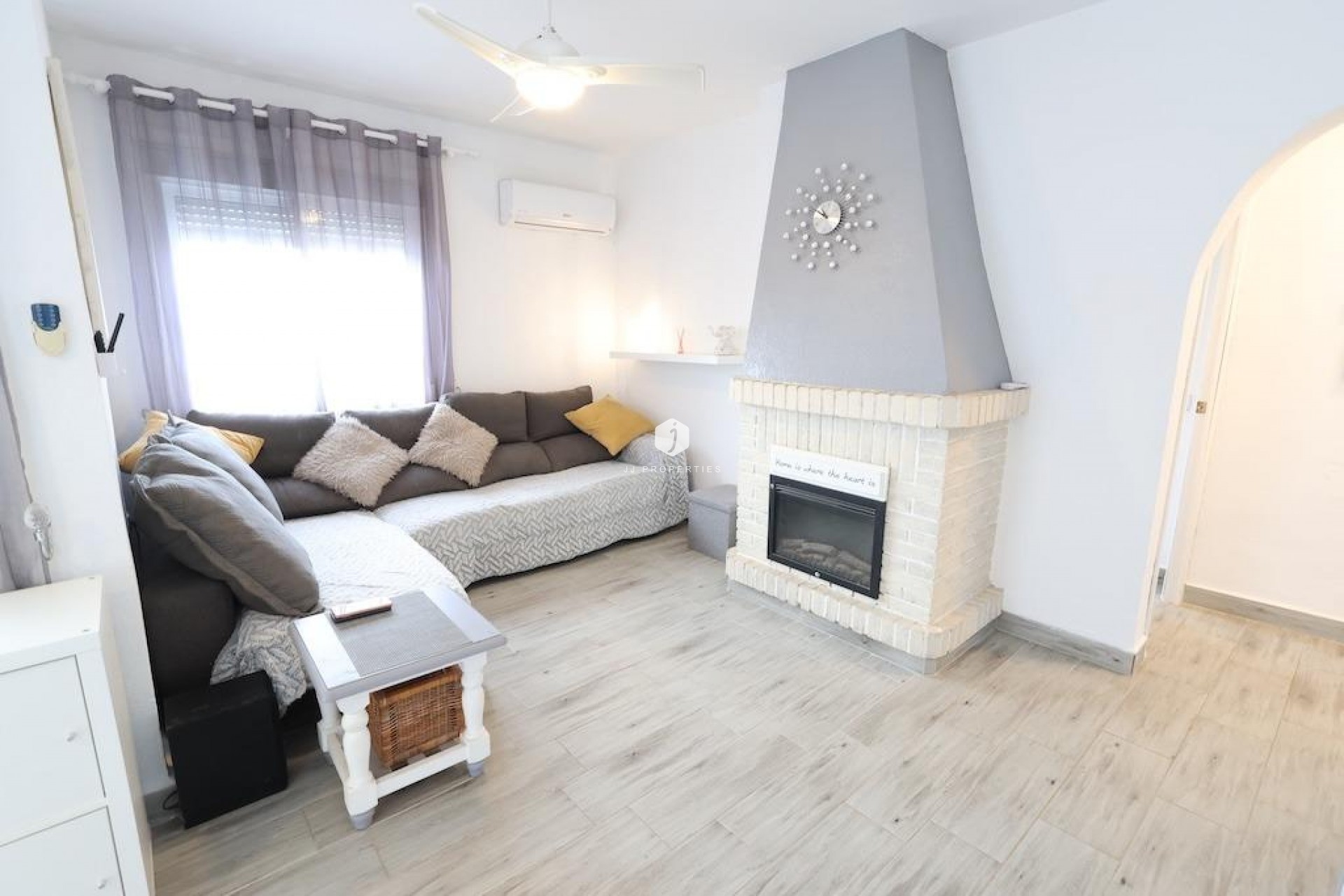 Tweedehands - Bungalow -
Orihuela Costa - Costa Blanca