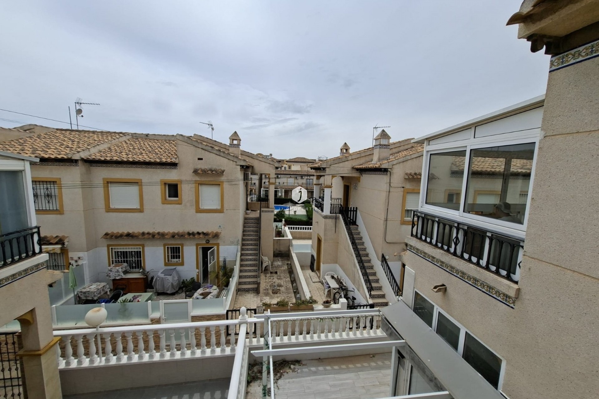 Tweedehands - Bungalow -
Orihuela Costa - Costa Blanca
