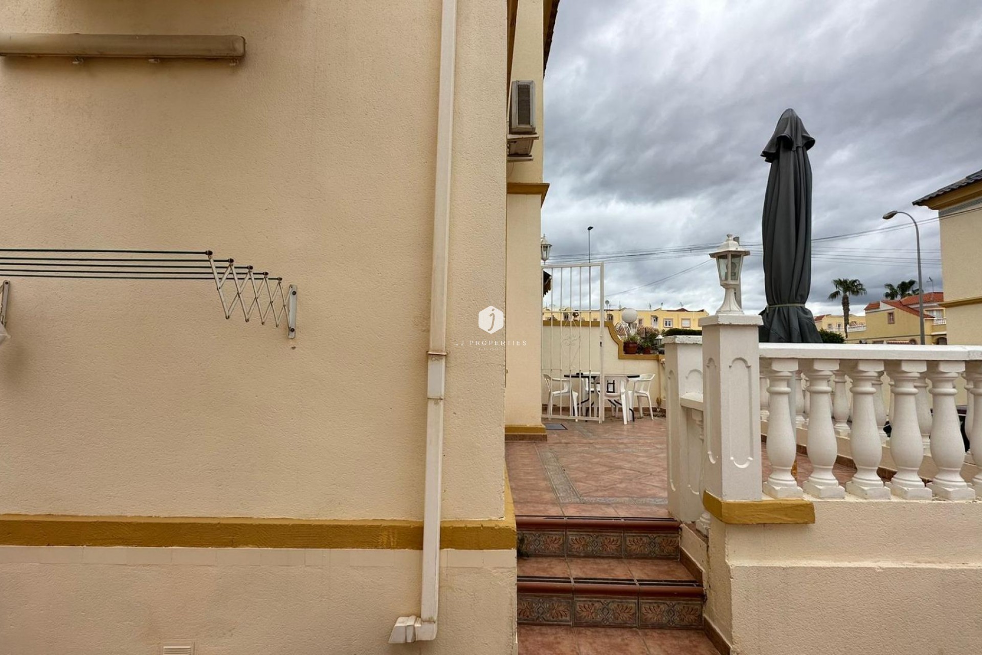 Tweedehands - Bungalow -
Orihuela Costa - Los Almendros-la Florida