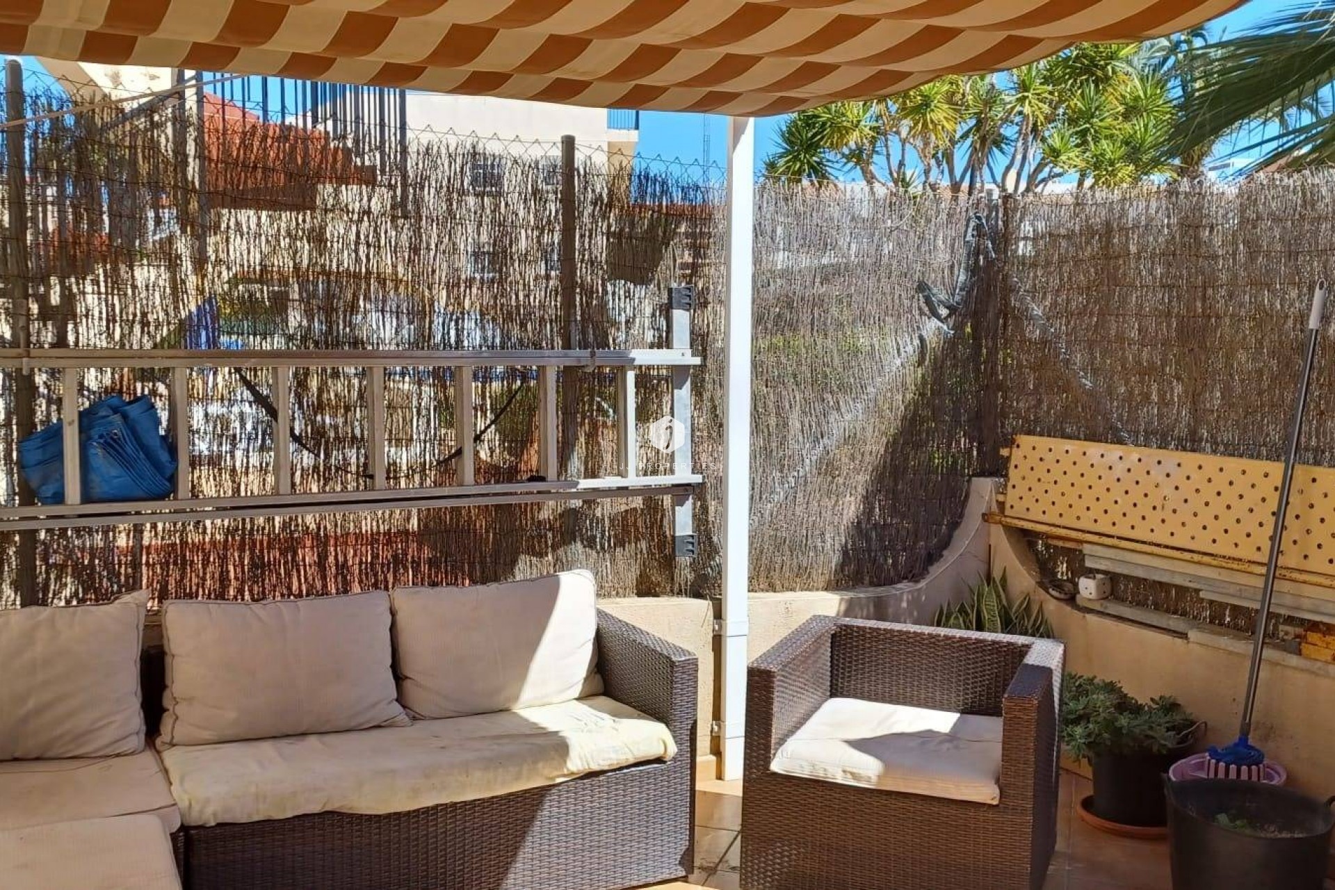 Tweedehands - Bungalow -
Orihuela Costa - Los Almendros-la Florida