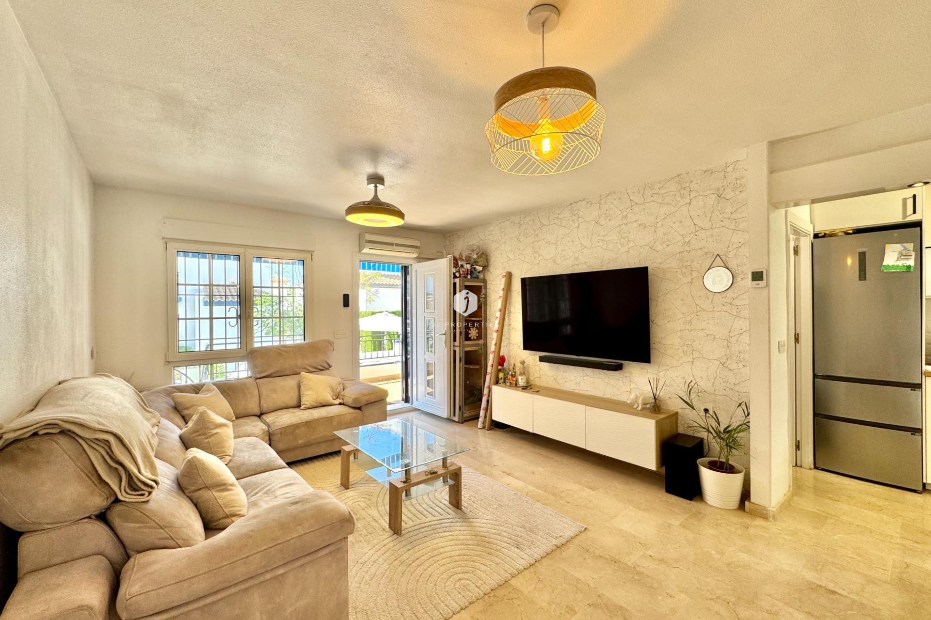 Tweedehands - Bungalow -
Orihuela Costa - Villamartín-las Filipinas
