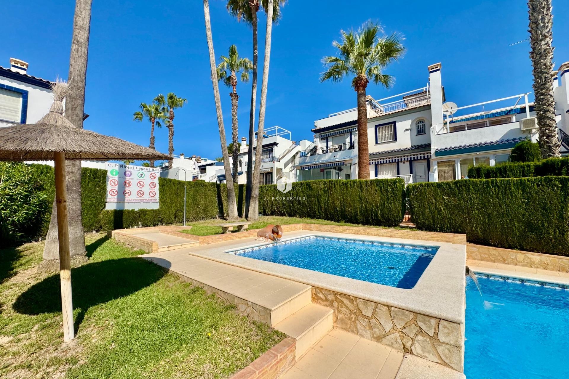 Tweedehands - Bungalow -
Orihuela Costa - Villamartín-las Filipinas