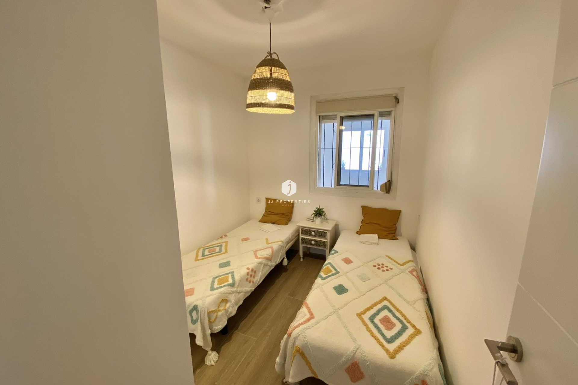 Tweedehands - Bungalow -
Playa Flamenca - Costa Blanca