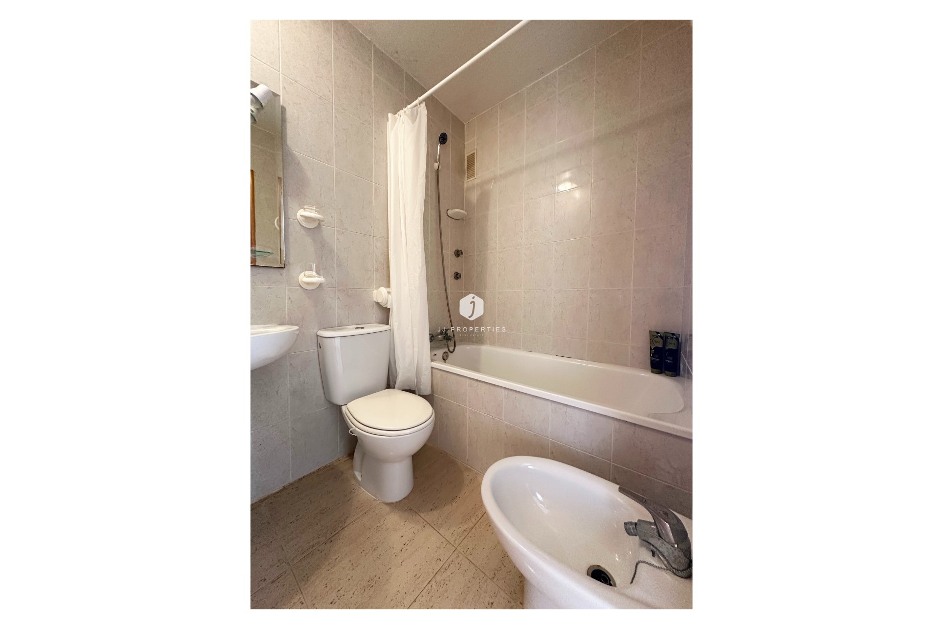 Tweedehands - Bungalow -
San Miguel de Salinas - Inland