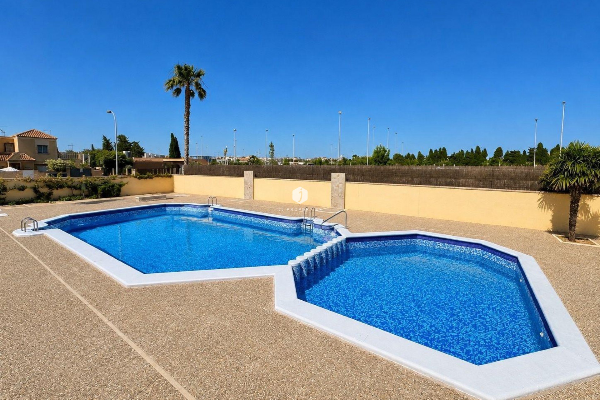 Tweedehands - Bungalow -
Torrevieja - Carrefour