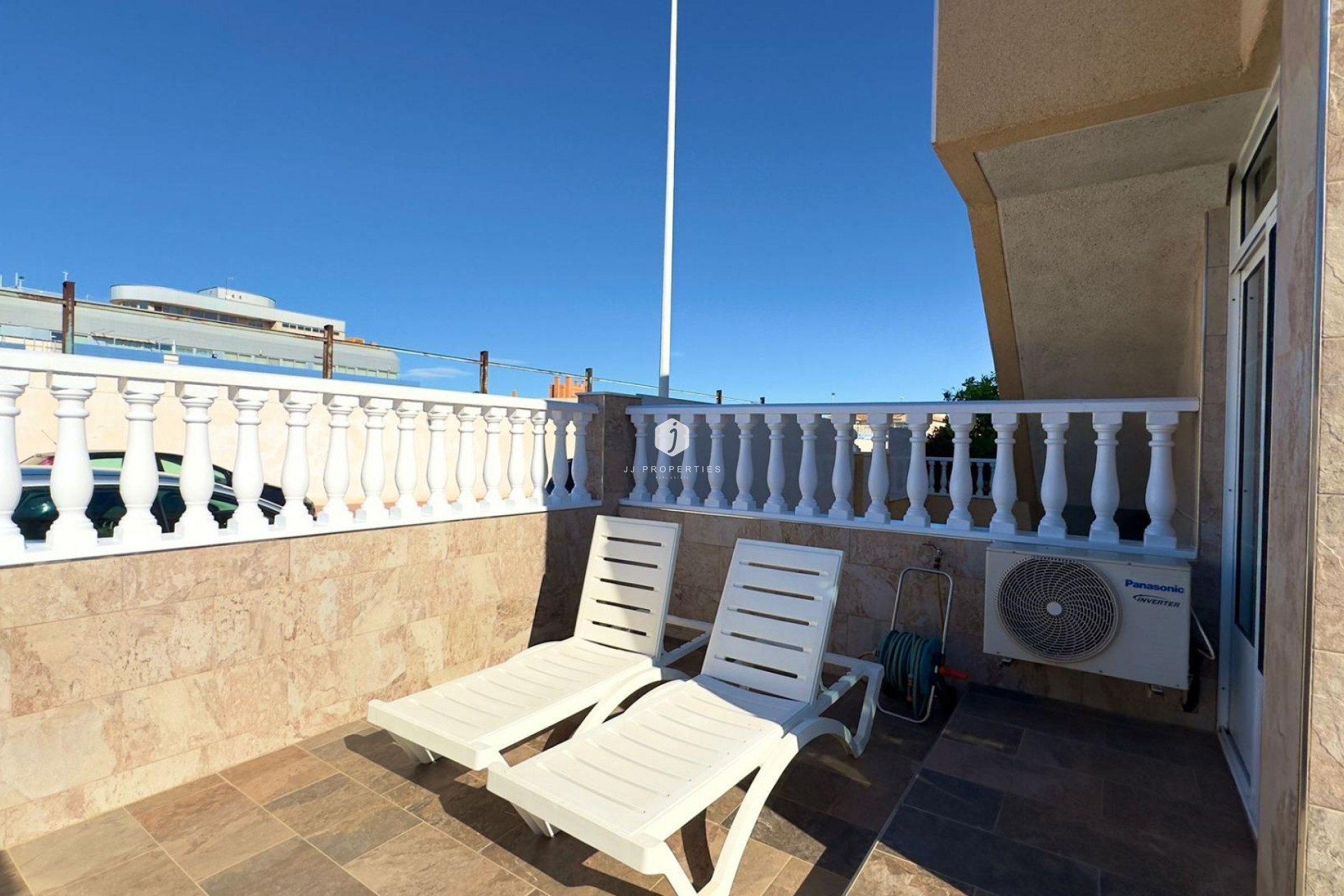 Tweedehands - Bungalow -
Torrevieja - Centro