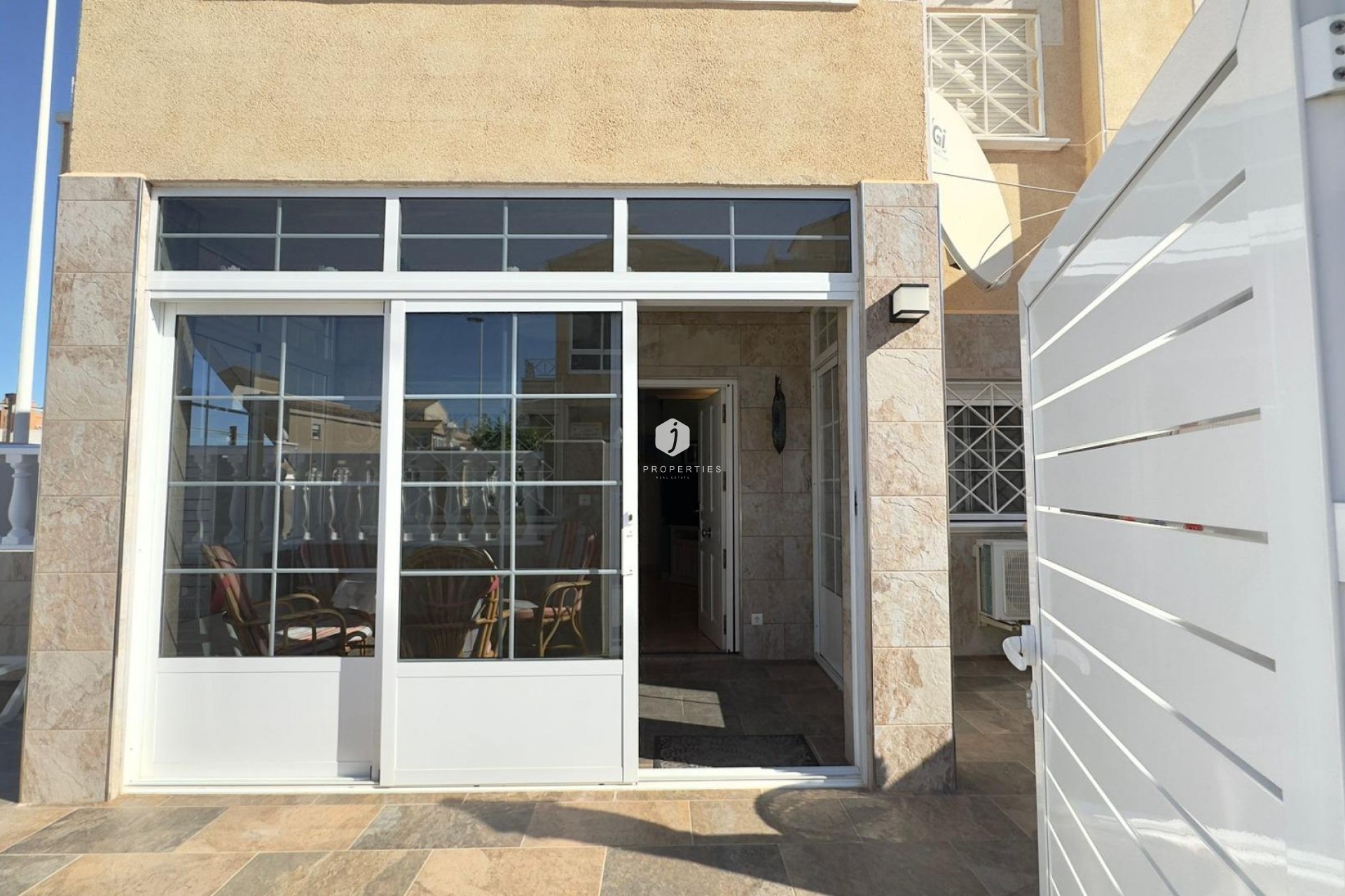 Tweedehands - Bungalow -
Torrevieja - Centro