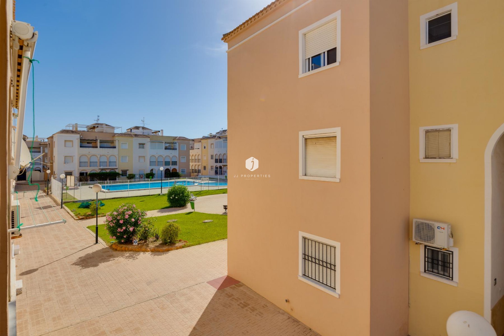Tweedehands - Bungalow -
Torrevieja - Costa Blanca