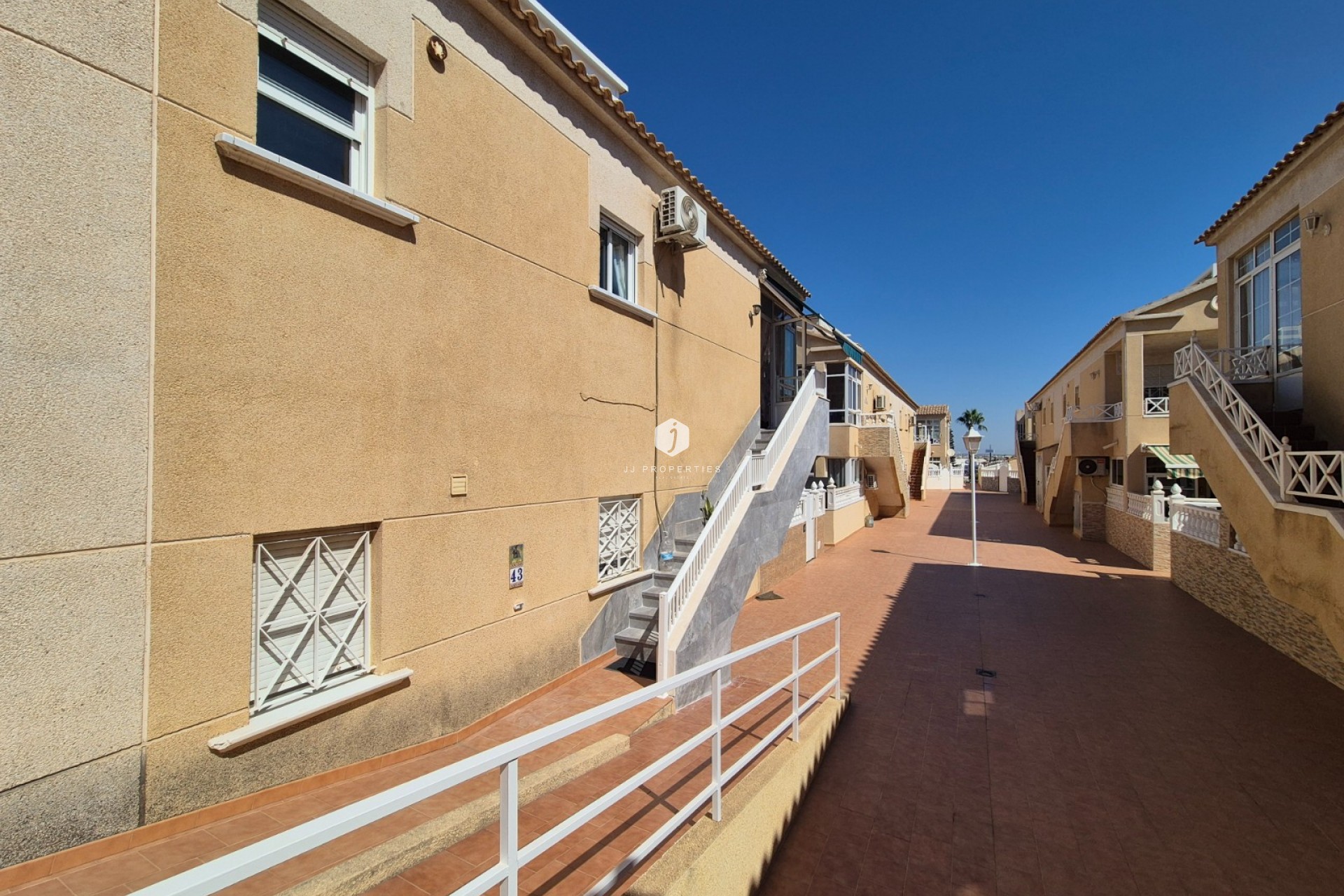 Tweedehands - Bungalow -
Torrevieja - Costa Blanca