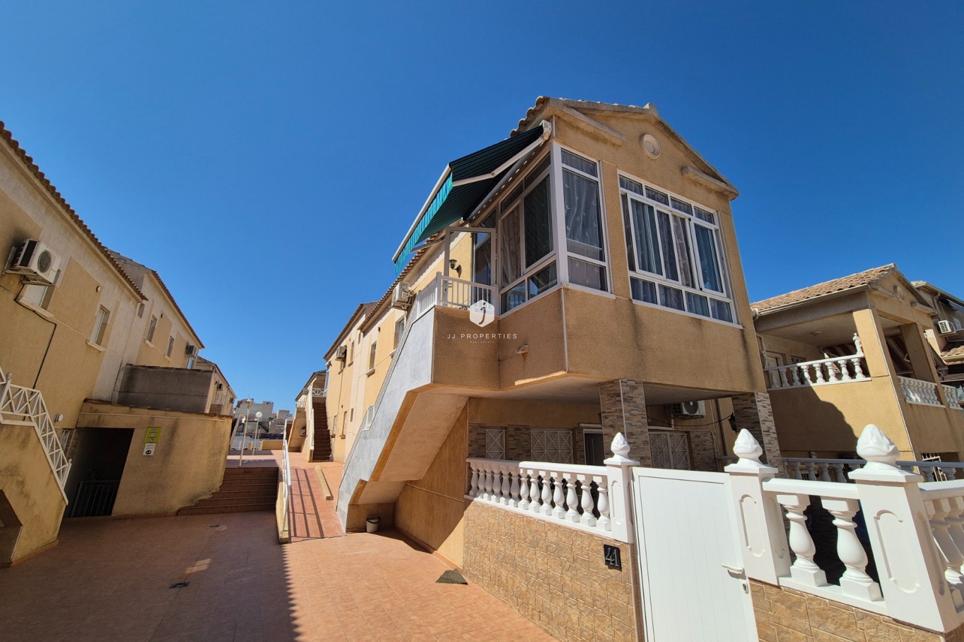 Tweedehands - Bungalow -
Torrevieja - Costa Blanca