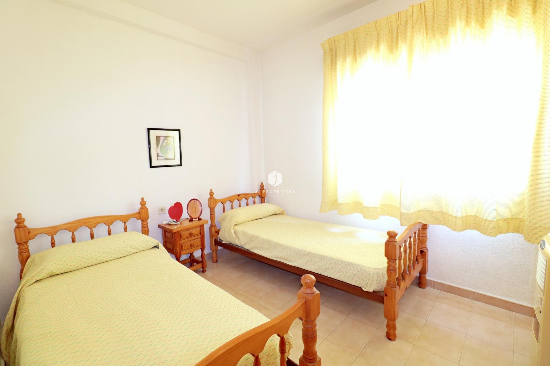Tweedehands - Bungalow -
Torrevieja - El Acequión - Los Náufragos