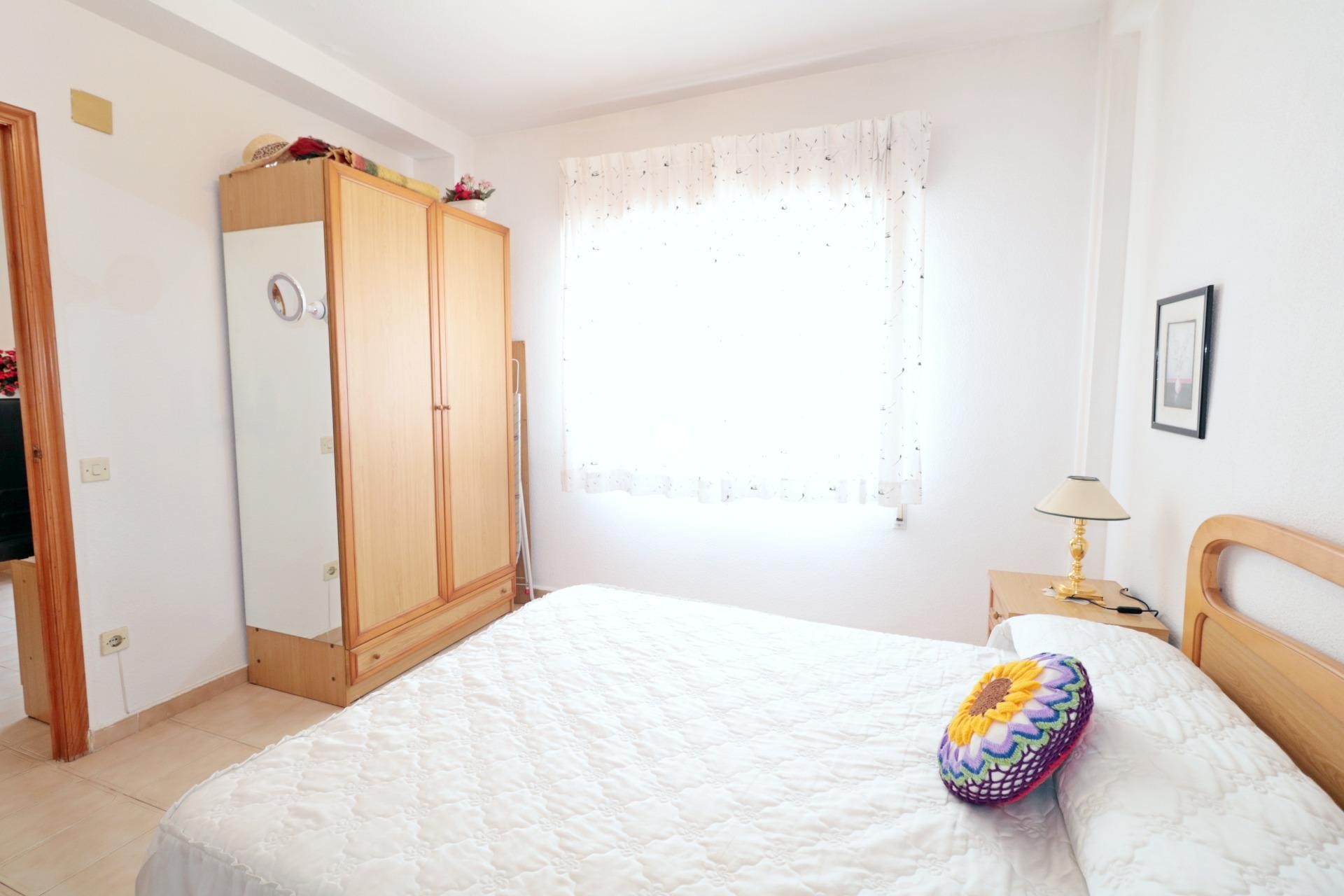 Tweedehands - Bungalow -
Torrevieja - El Acequión - Los Náufragos