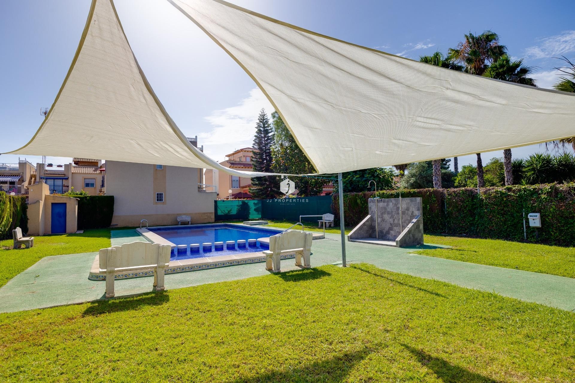 Tweedehands - Bungalow -
Torrevieja - El chaparral